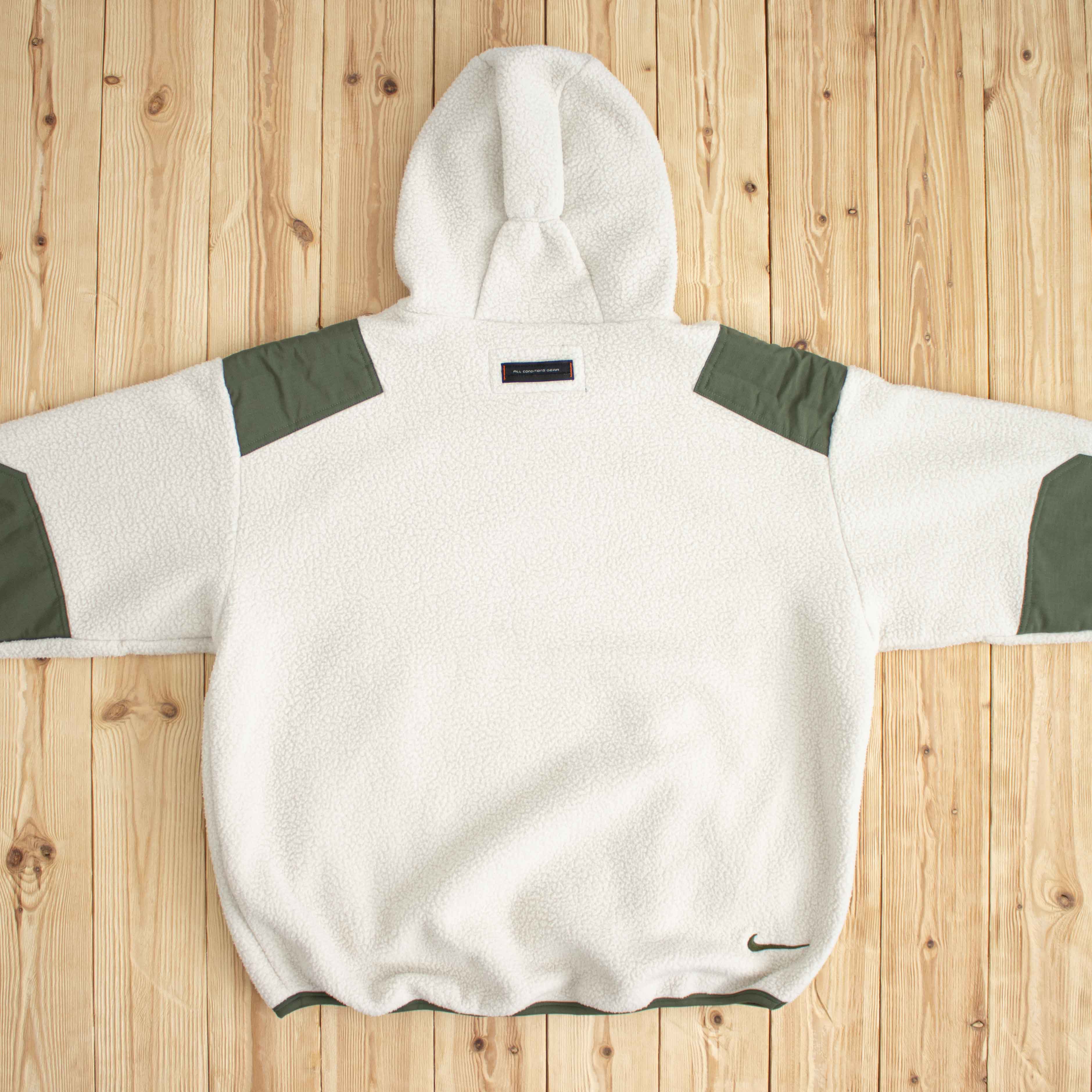 (L) Vintage Nike ACG Ninja Fleece Embroidered Jacket