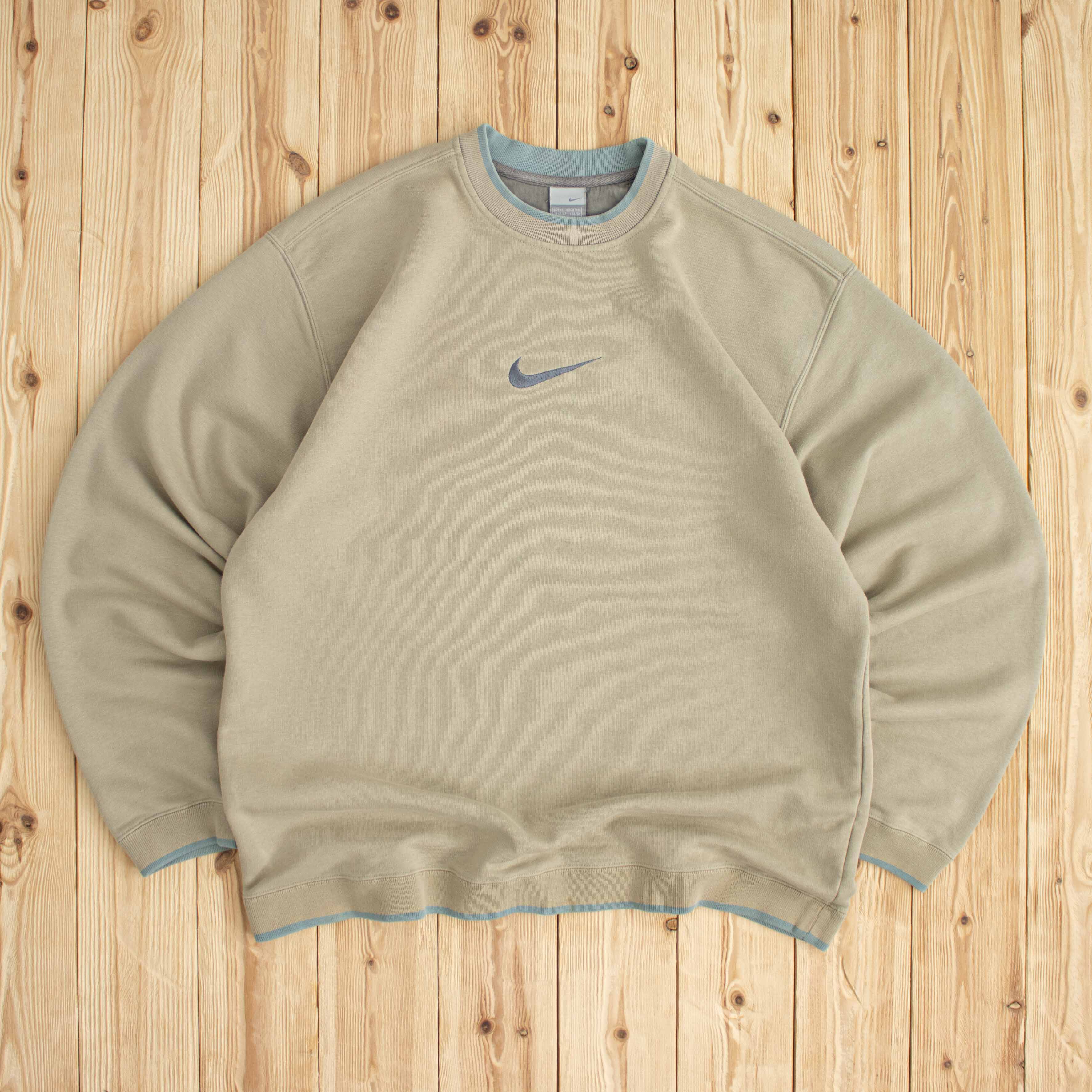 (XL) Vintage Nike Center Swoosh Embroidered Sweatshirt