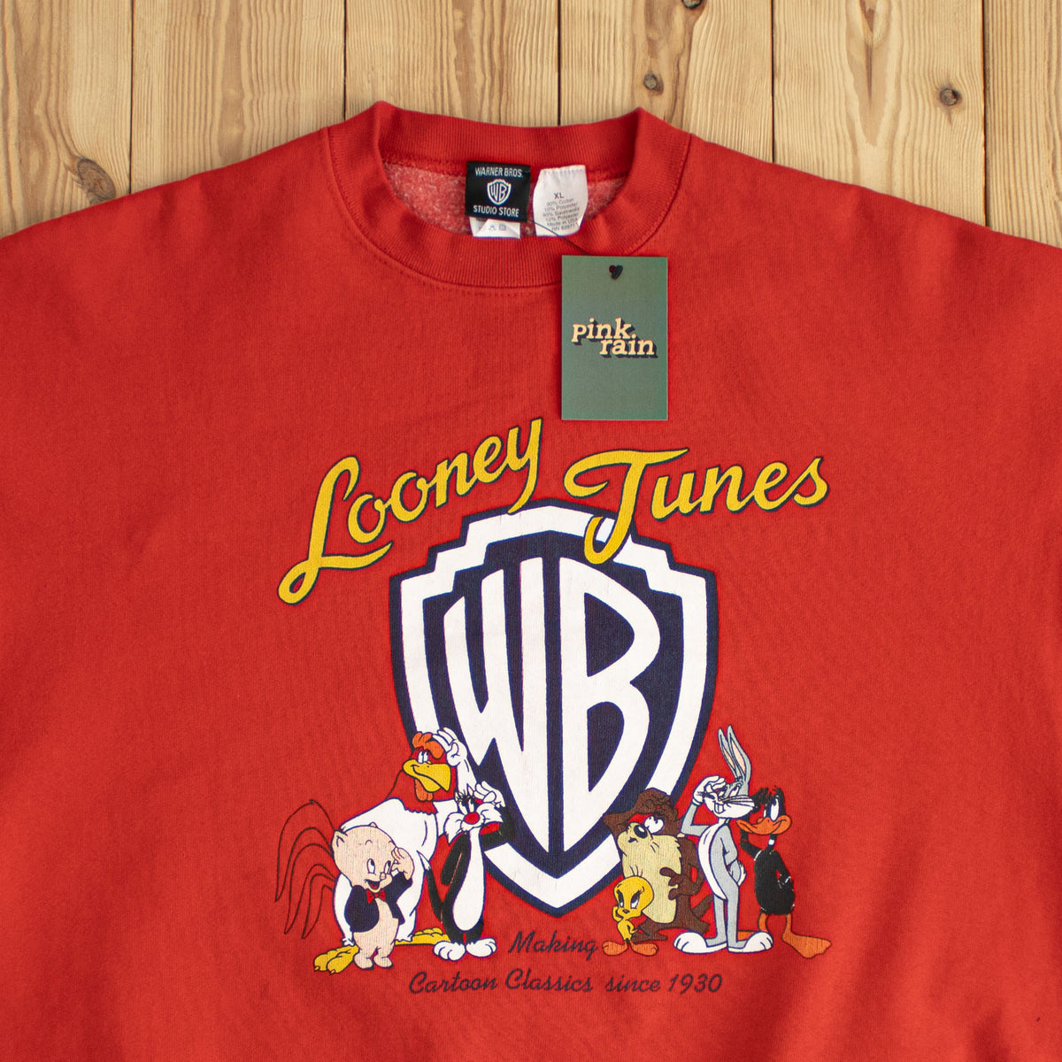 (XL) Warner Bros Looney Tunes Vintage Heavyweight Sweatshirt Red