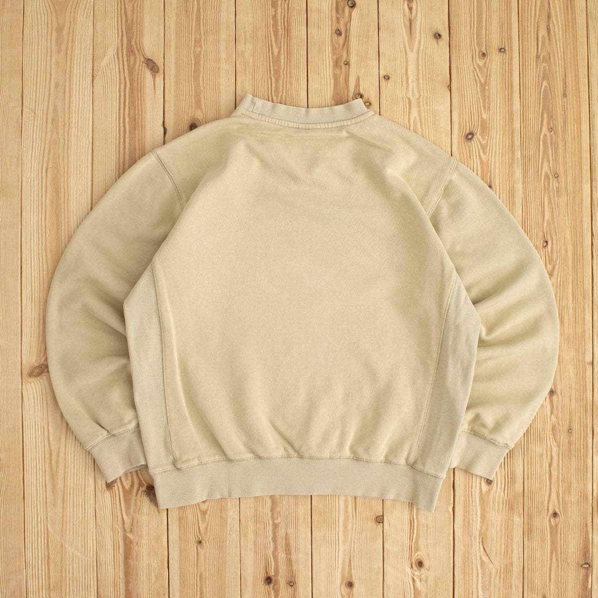 (S/M) Russell Athletic Vintage Embroidered Sweatshirt Beige
