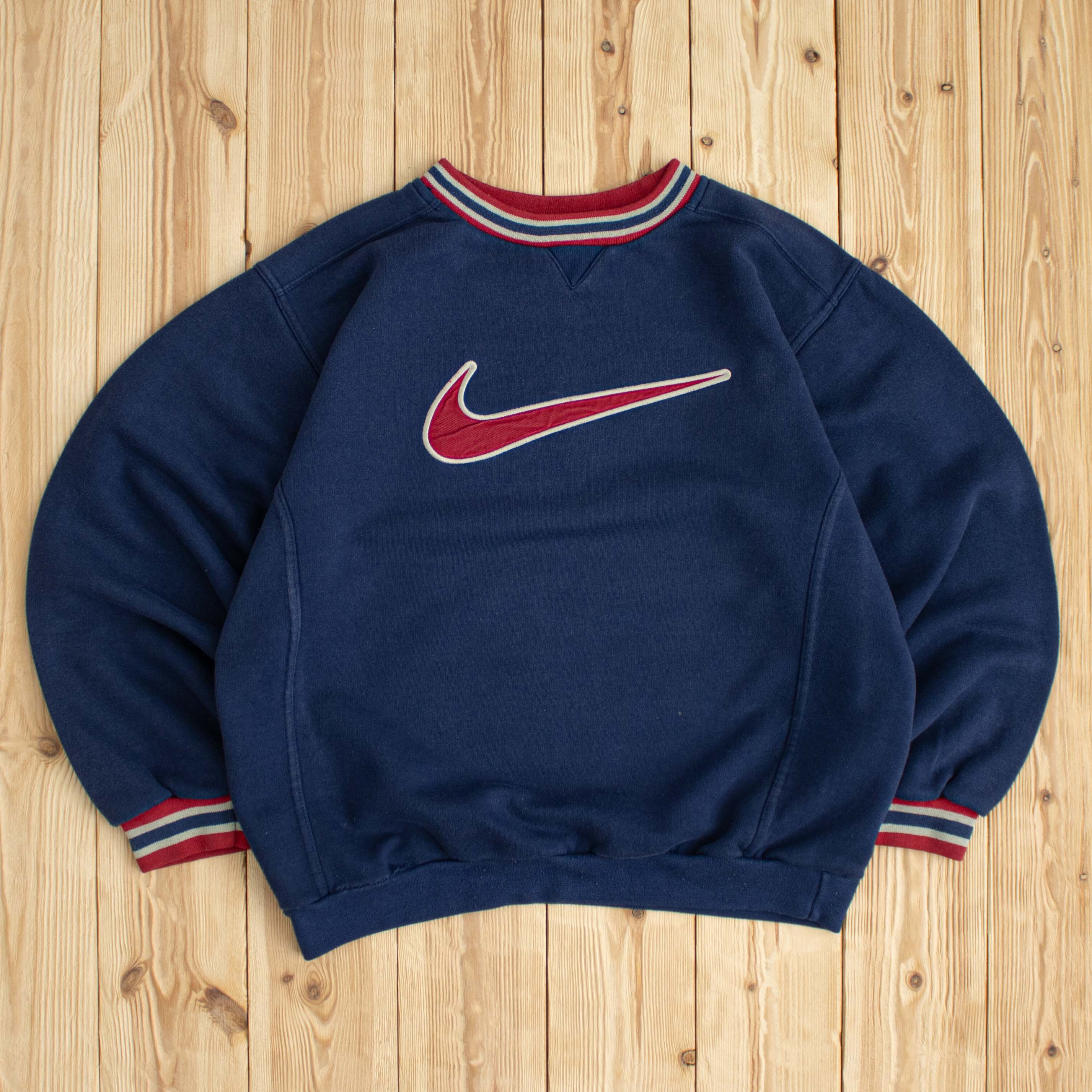 (S) Vintage Nike Swoosh Embroidered Sweatshirt
