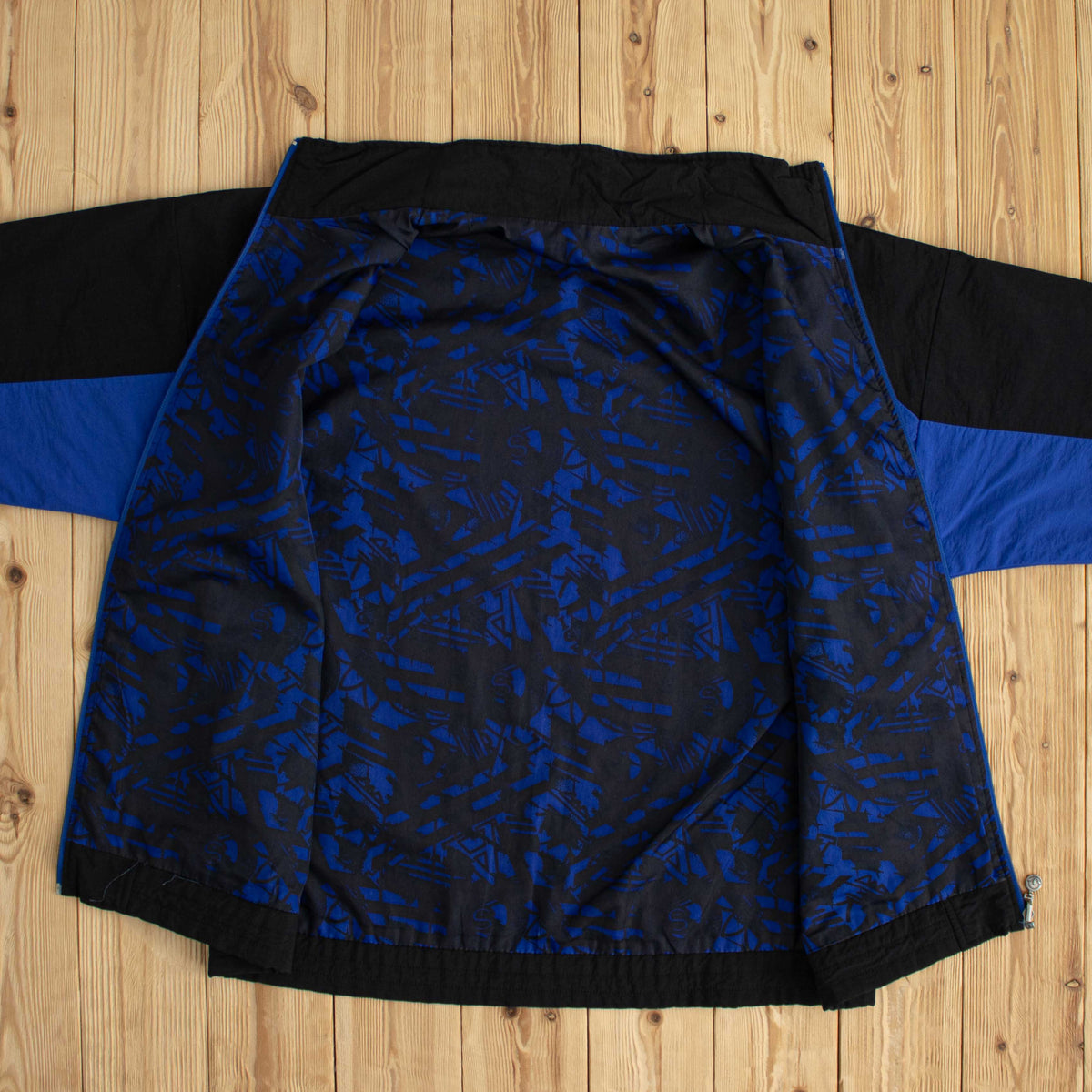 (L/XL) Adidas Vintage Embroidered Reversible Jacket Black Blue