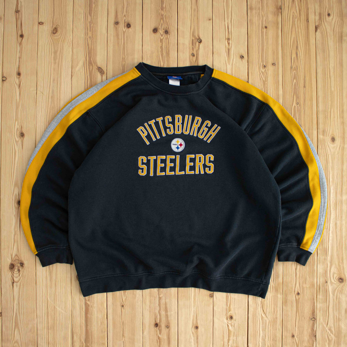 (XL) NFL Pittsburgh Steelers Vintage Embroidered Sweatshirt Black