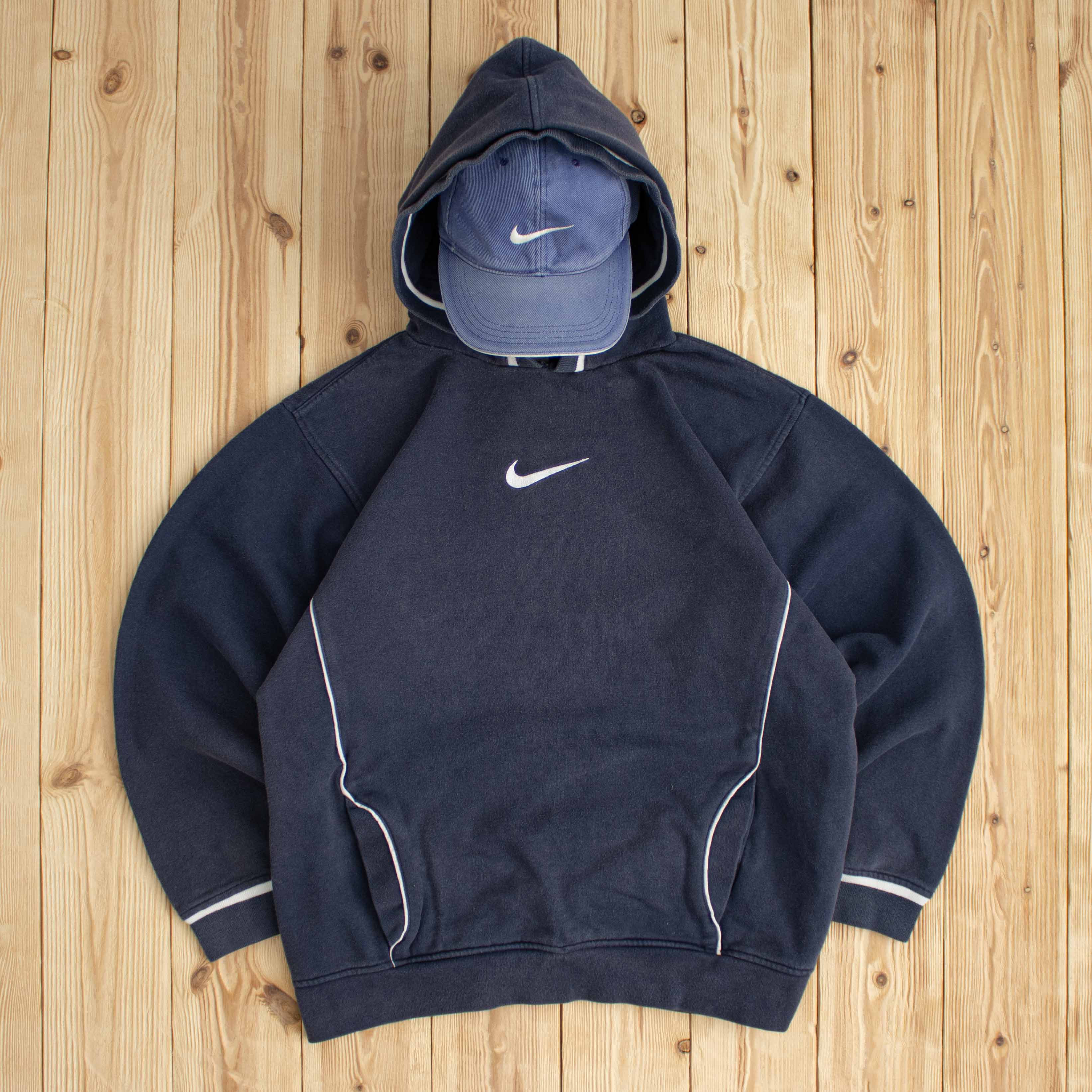 (S) Vintage Nike Swoosh Embroidered Hoodie