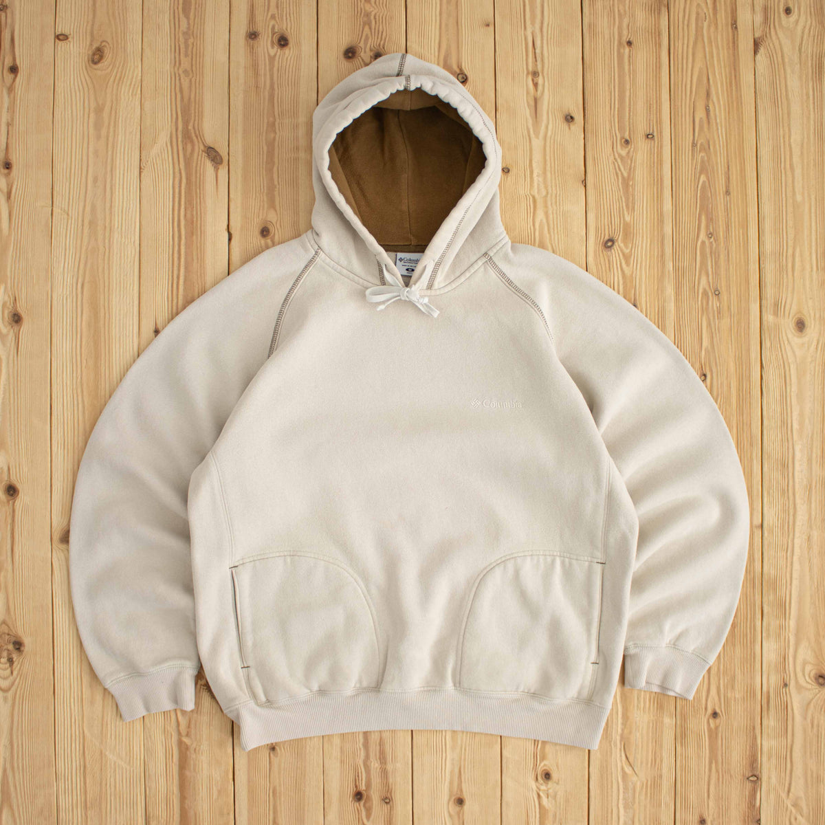 (M) Columbia Essential Embroidered Hoodie Beige