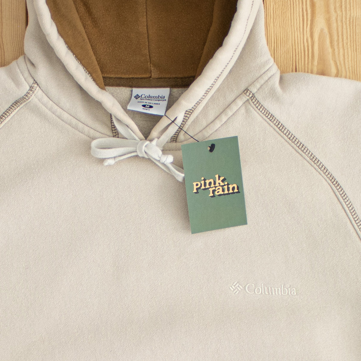 (M) Columbia Essential Embroidered Hoodie Beige