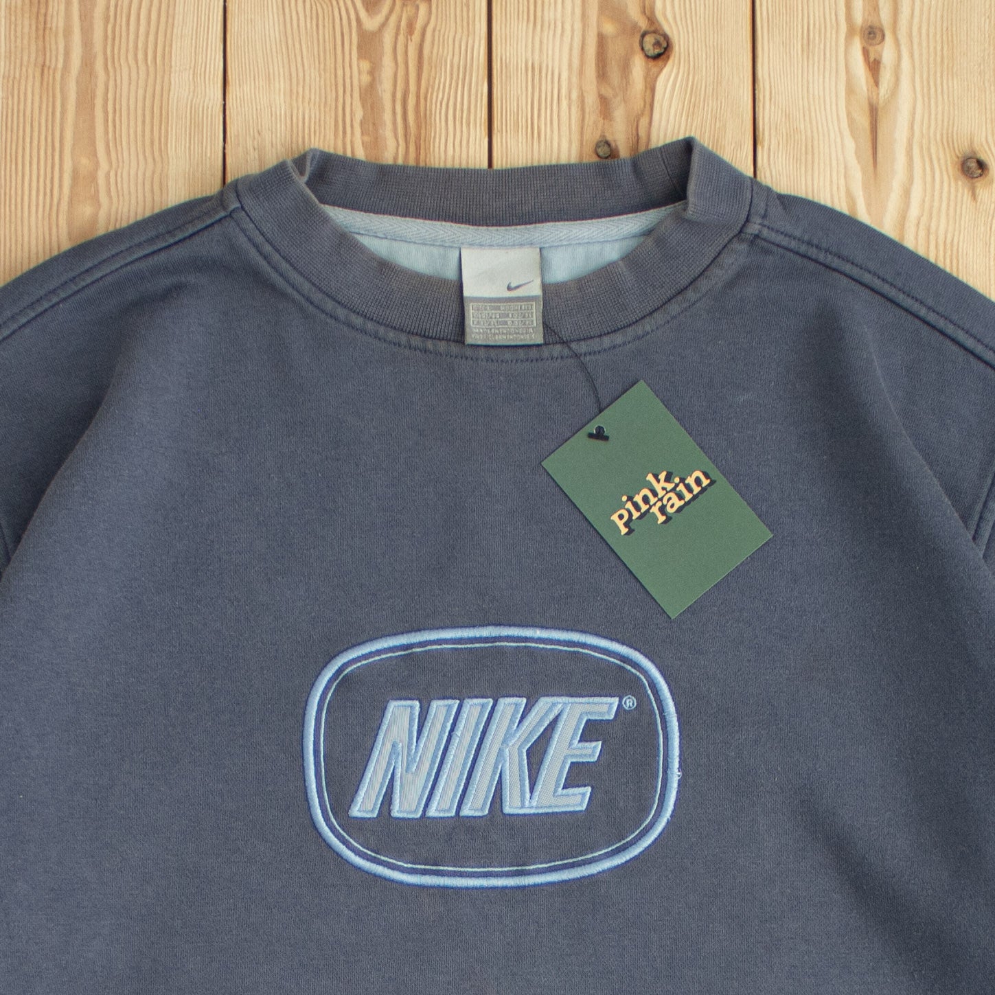 (L) Vintage Nike Spell Out Embroidered Sweatshirt