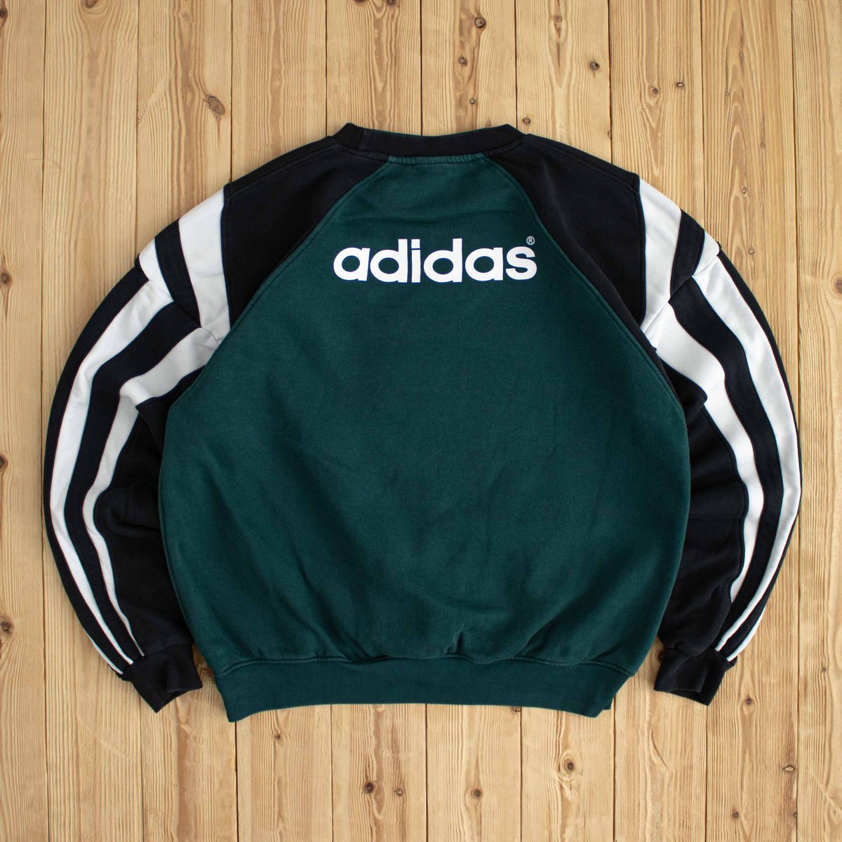 (L) Adidas F.C. Liverpool Embroidered Sweatshirt Modern Green