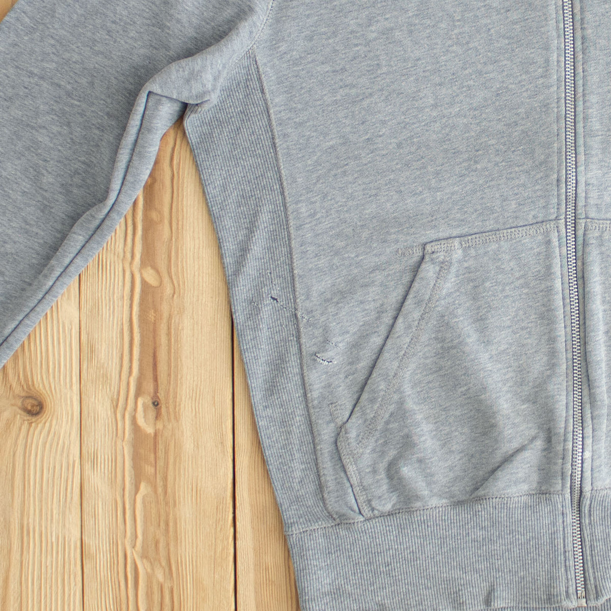 (M) Nike Vintage Embroidered Full-Zip Hoodie Gray