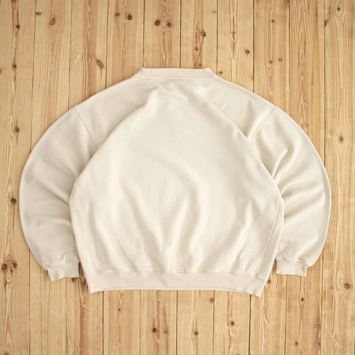 (L) Adidas Essential Vintage Embroidered Sweatshirt Beige