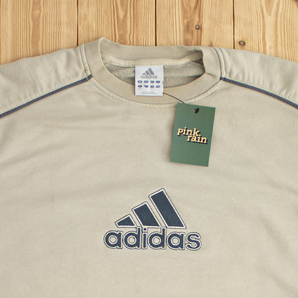 (M/L) Adidas Logo Vintage Embroidered Sweatshirt Beige