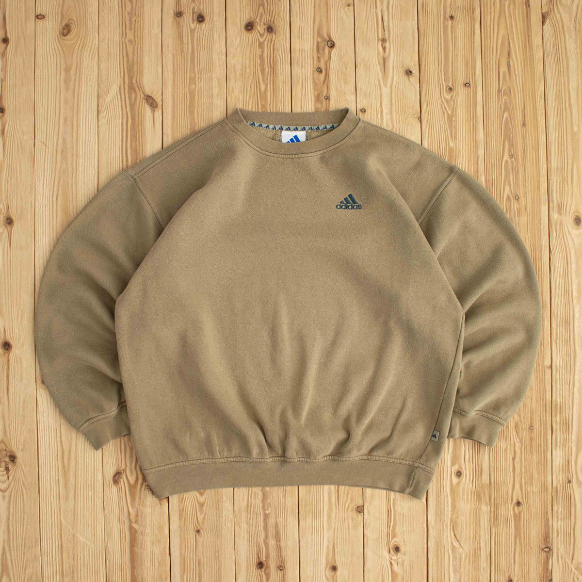 (M) Adidas Vintage Essential Embroidered Sweatshirt Brown