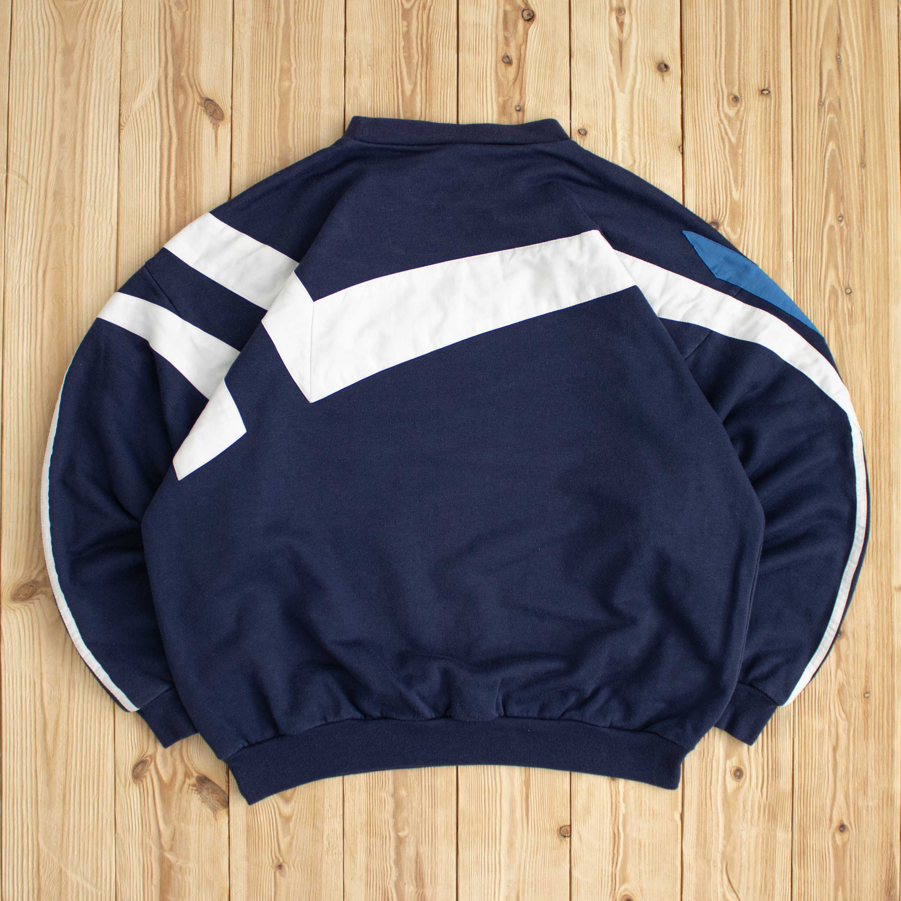 (M/L) Vintage Adidas Snowstorm Embroidered Sweatshirt