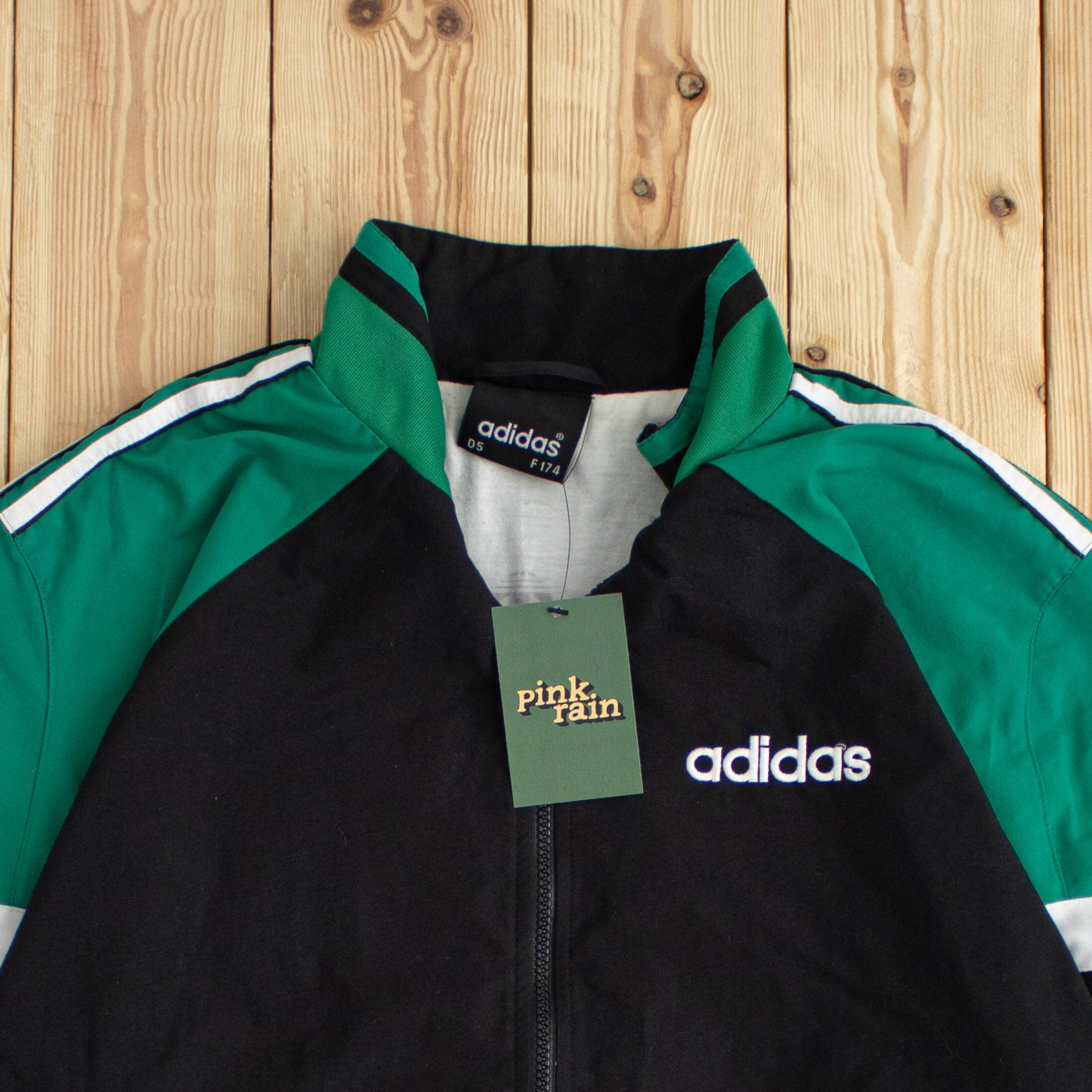 (M) Vintage Adidas Embroidered Jacket