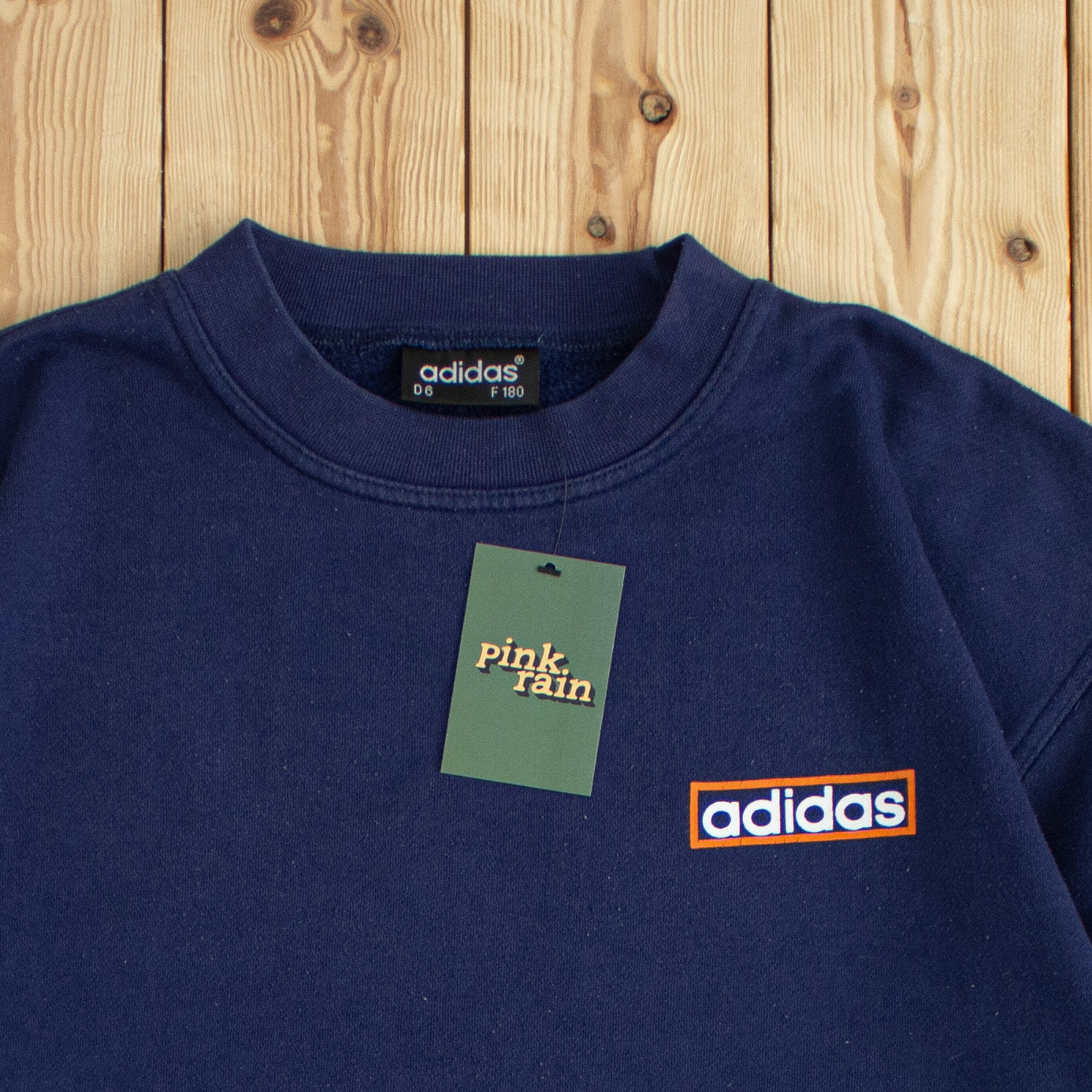 (L) Vintage Adidas Essential Embroidered Sweatshirt
