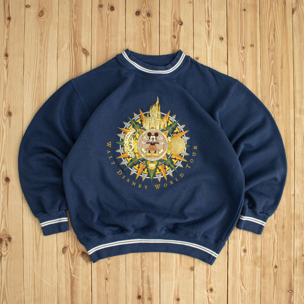 (M/L) Walt Disney World Tour Vintage Embroidered Sweatshirt Blue