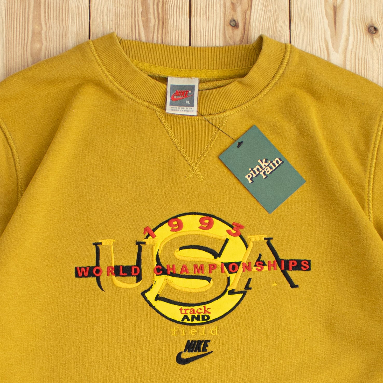 (M) Vintage Nike Track And Field Embroidered Sweatshirt