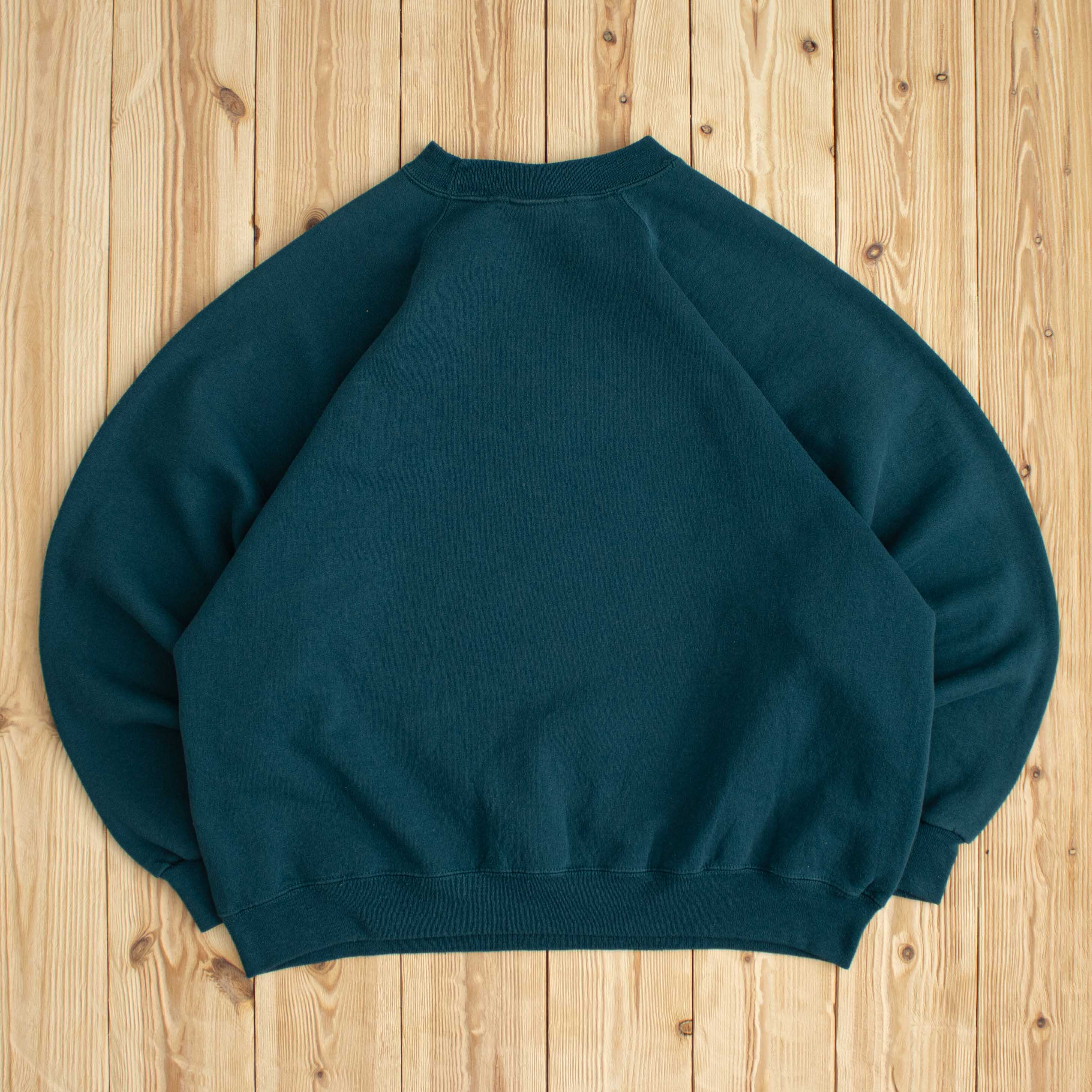 (M) Vintage Nike Spell Out Embroidered Sweatshirt