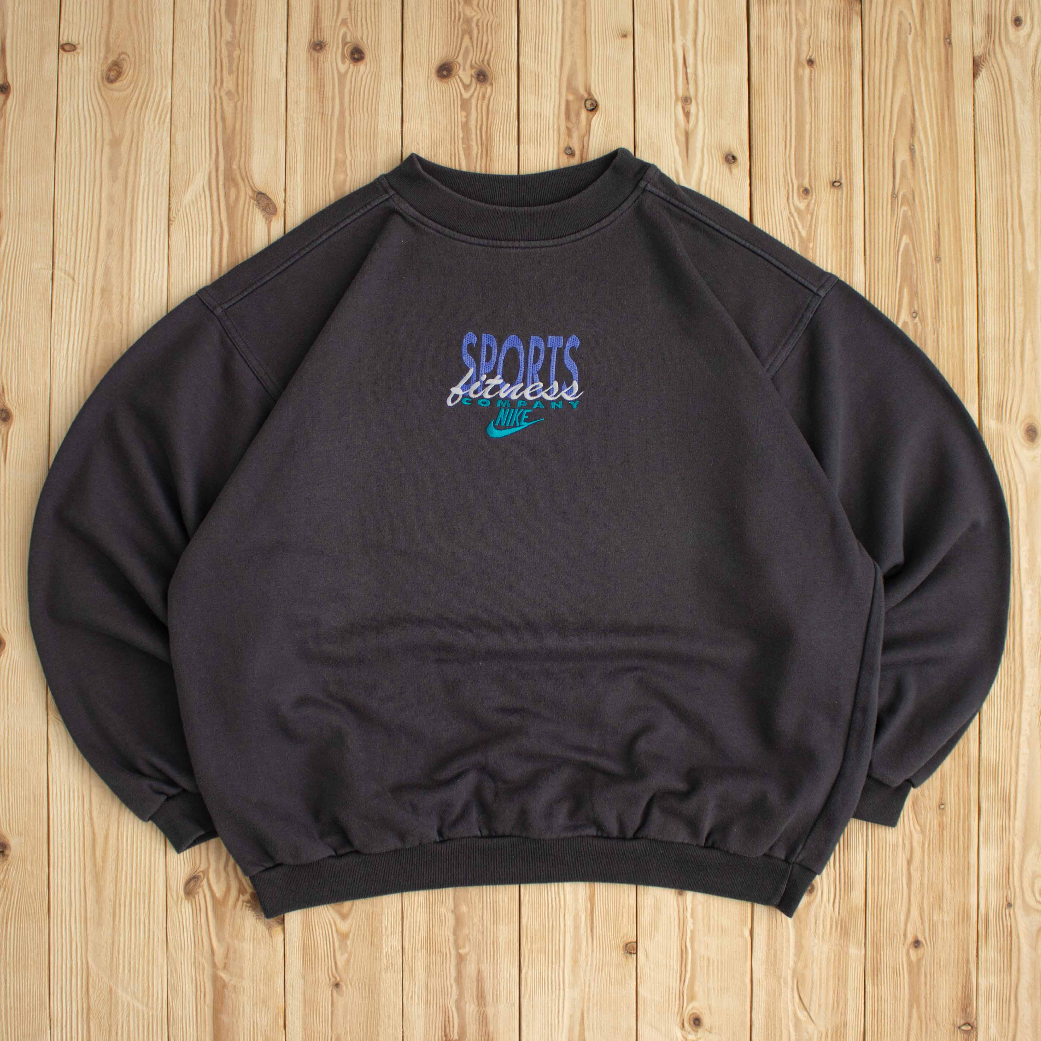 (XL) Vintage Nike Sports Fitness Company Embroidered Sweatshirt