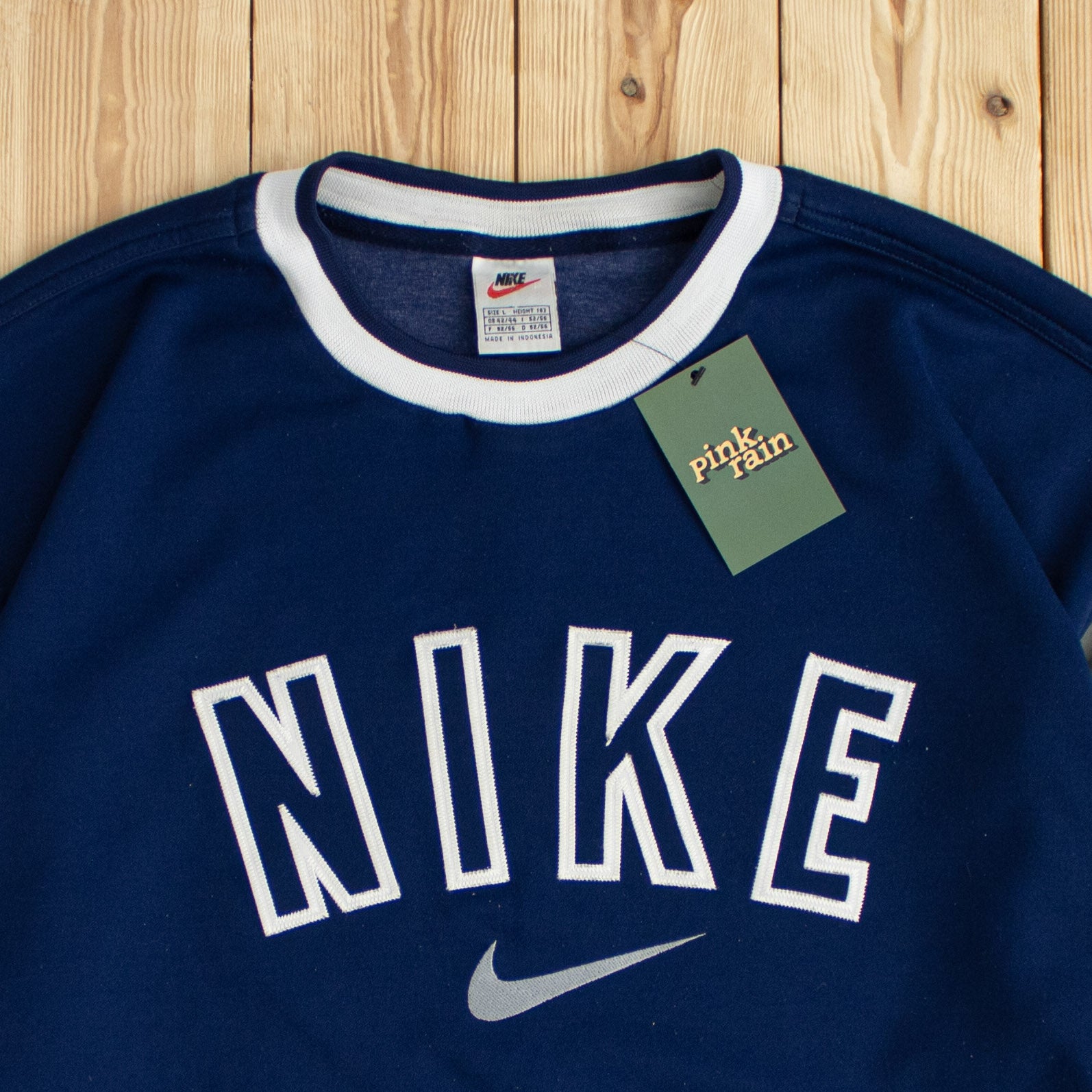 (L) Vintage Nike Spell Out Embroidered Sweatshirt