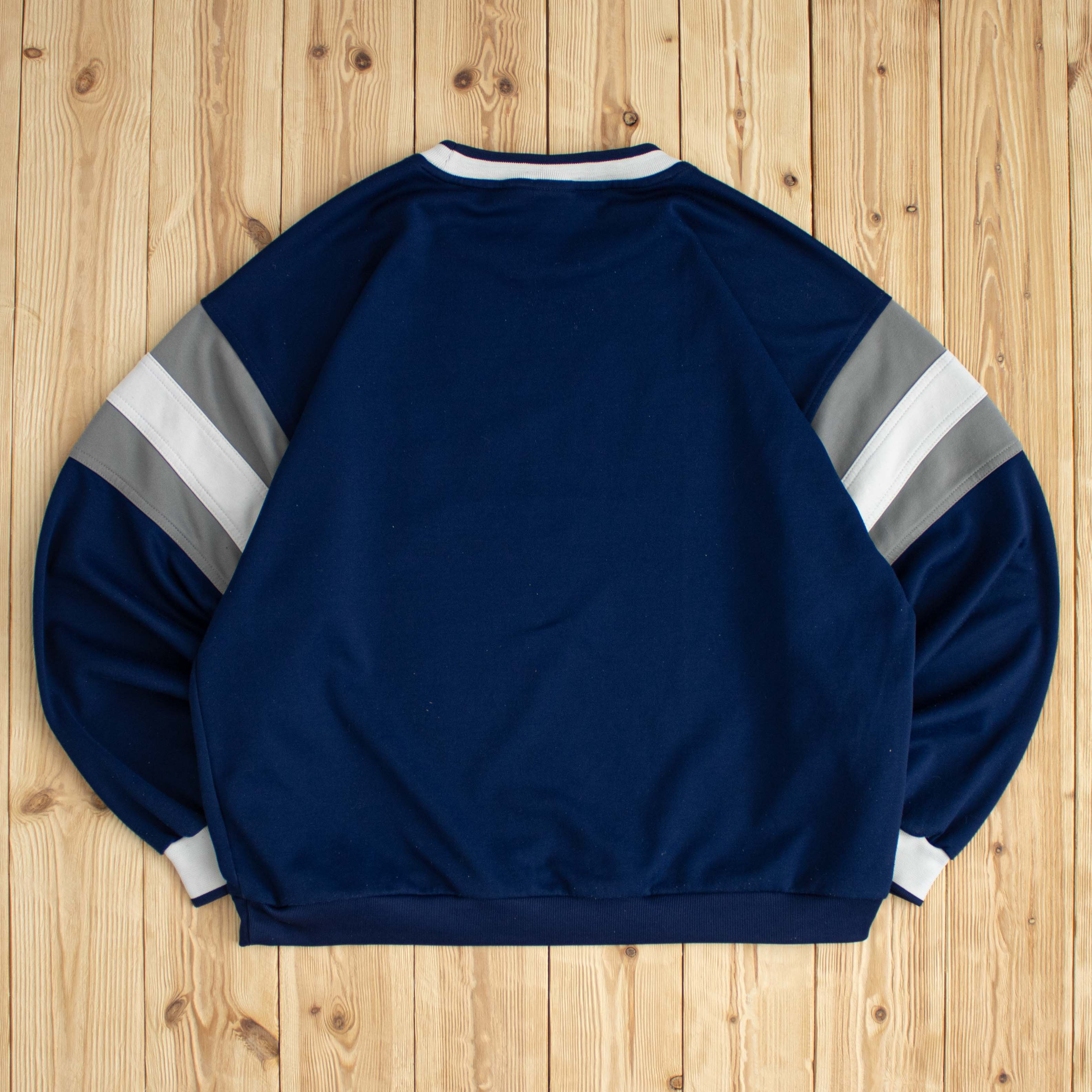 (L) Vintage Nike Spell Out Embroidered Sweatshirt