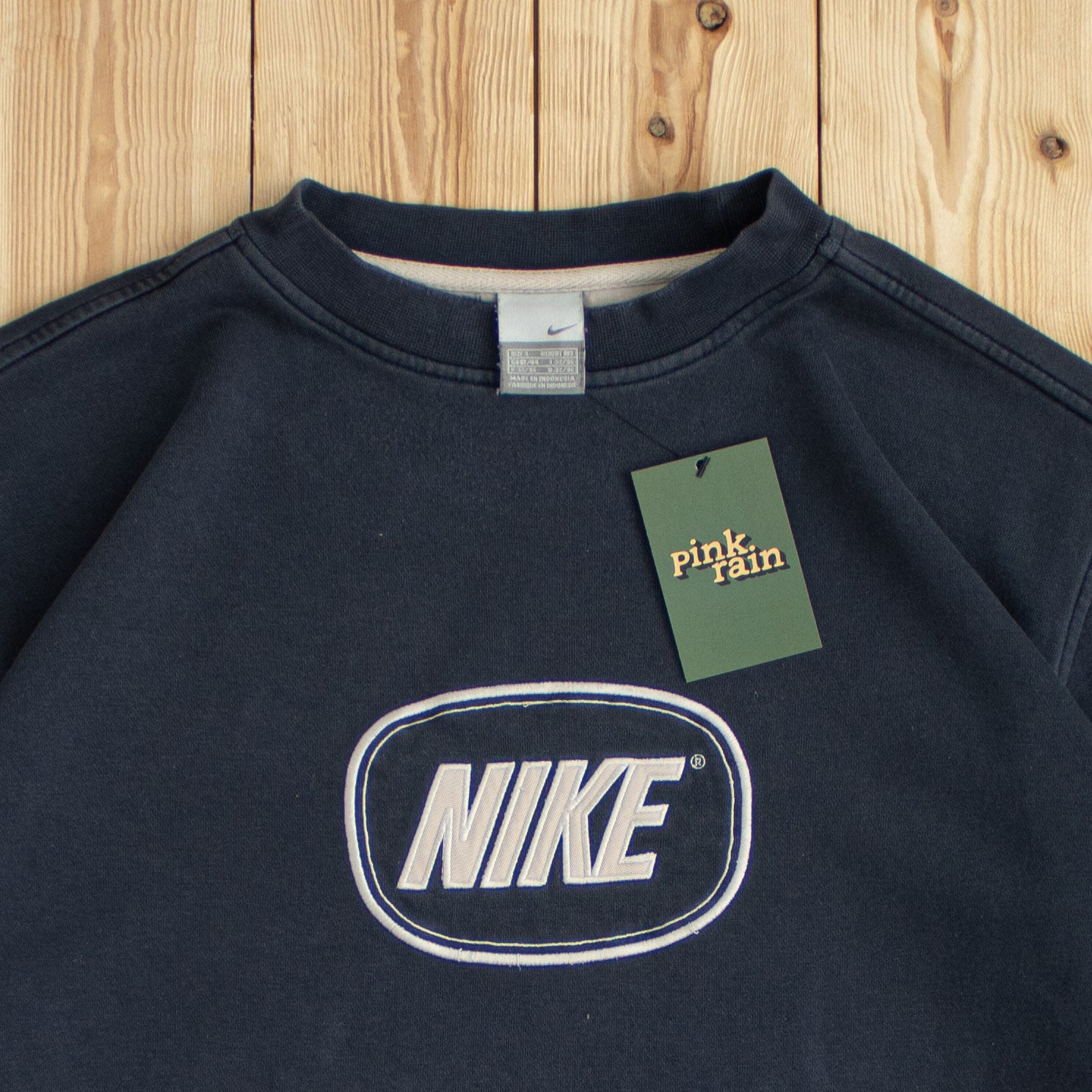 (L) Vintage Nike Spell Out Embroidered Sweatshirt