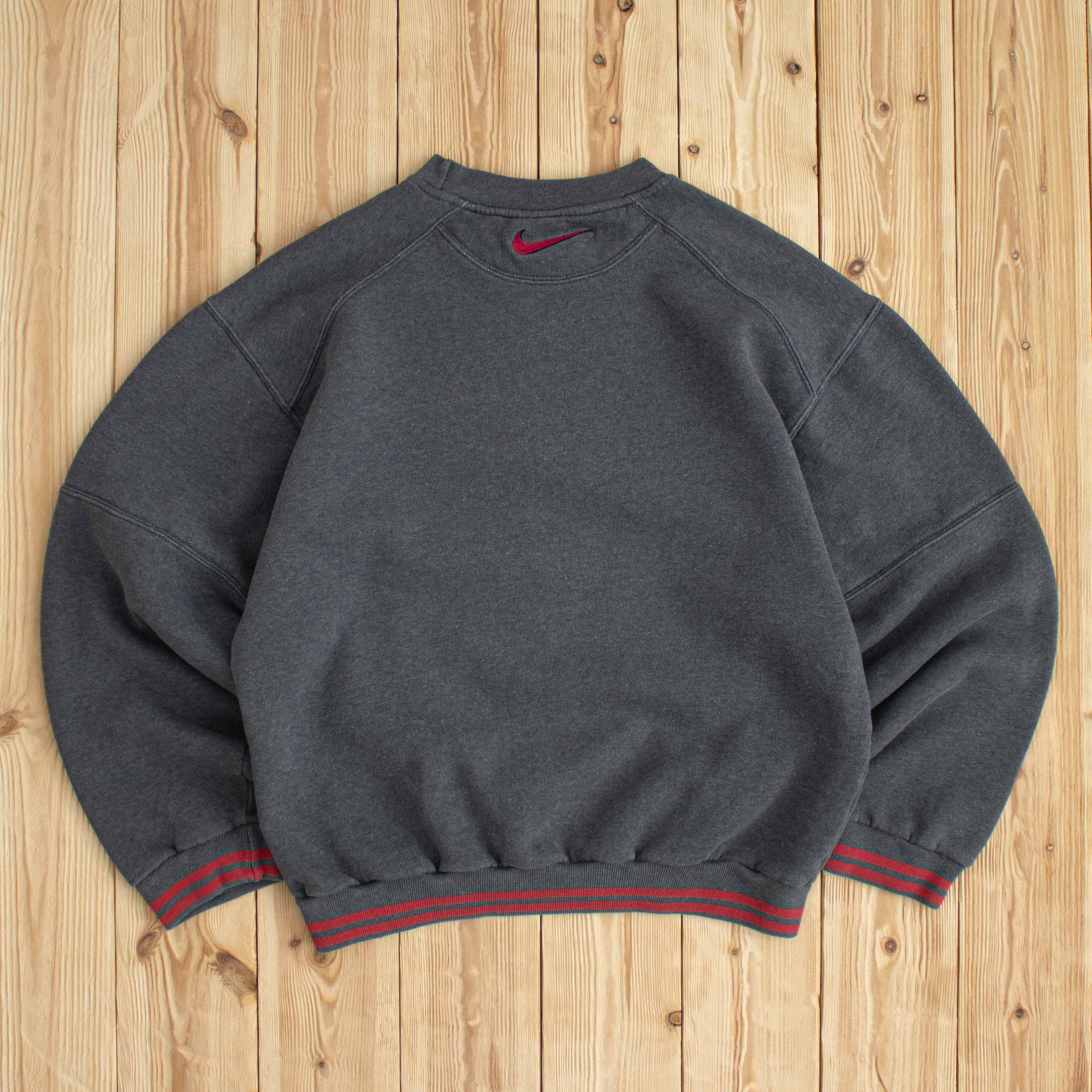 (S) Vintage Nike Swoosh Embroidered Sweatshirt