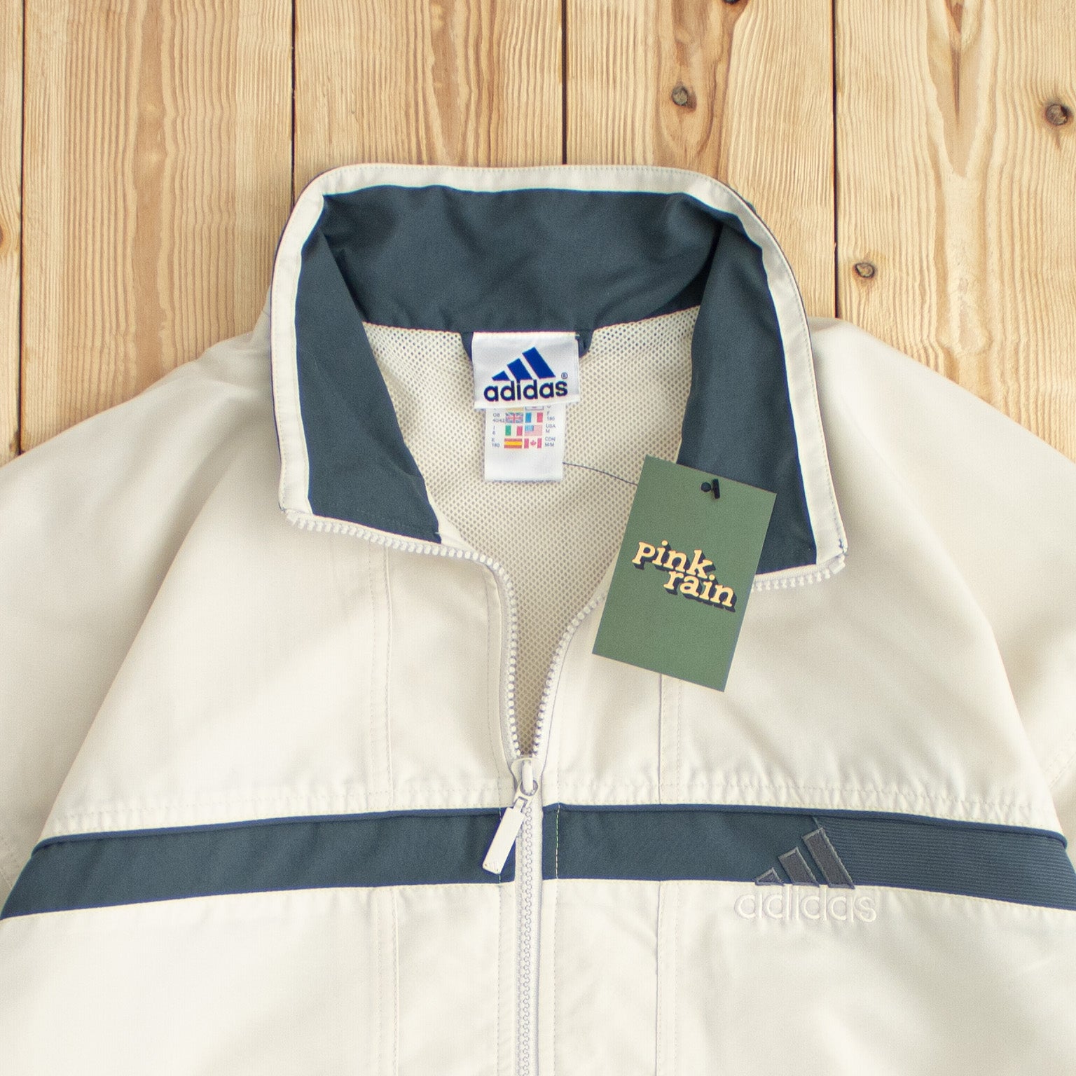 (L) Vintage Adidas Embroidered Jacket