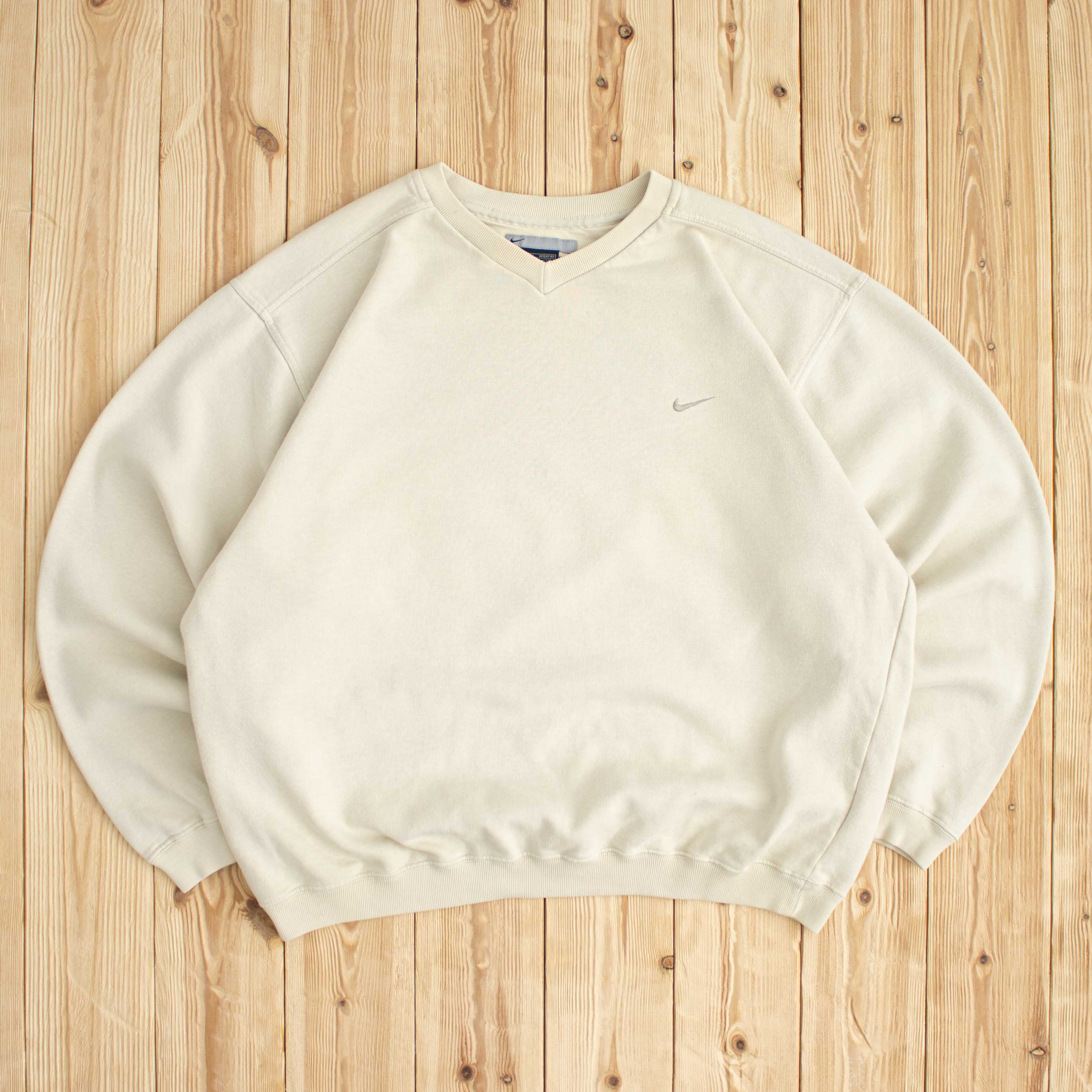 (L) Vintage Nike Essential Embroidered Sweatshirt