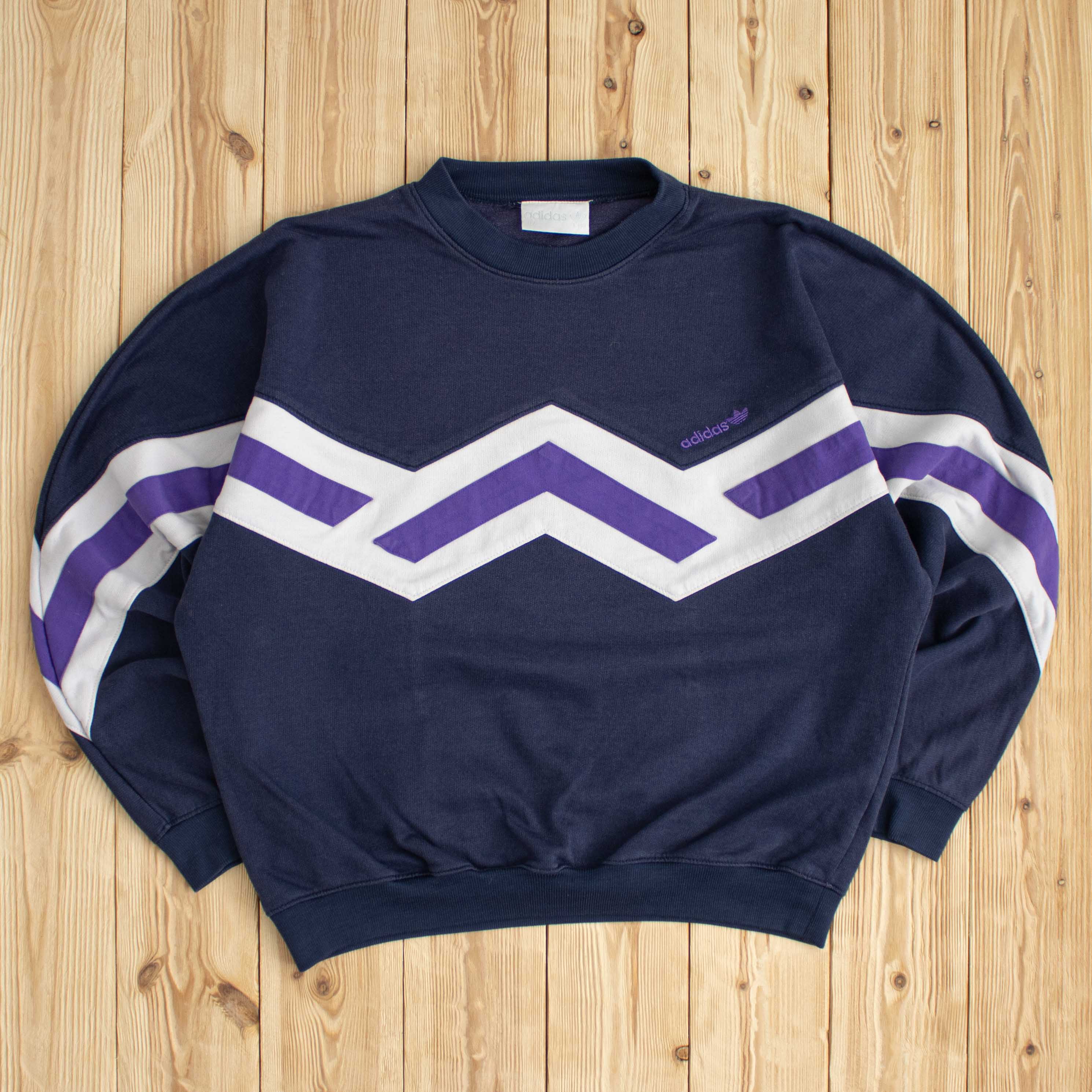 (S) Vintage Adidas Embroidered Sweatshirt