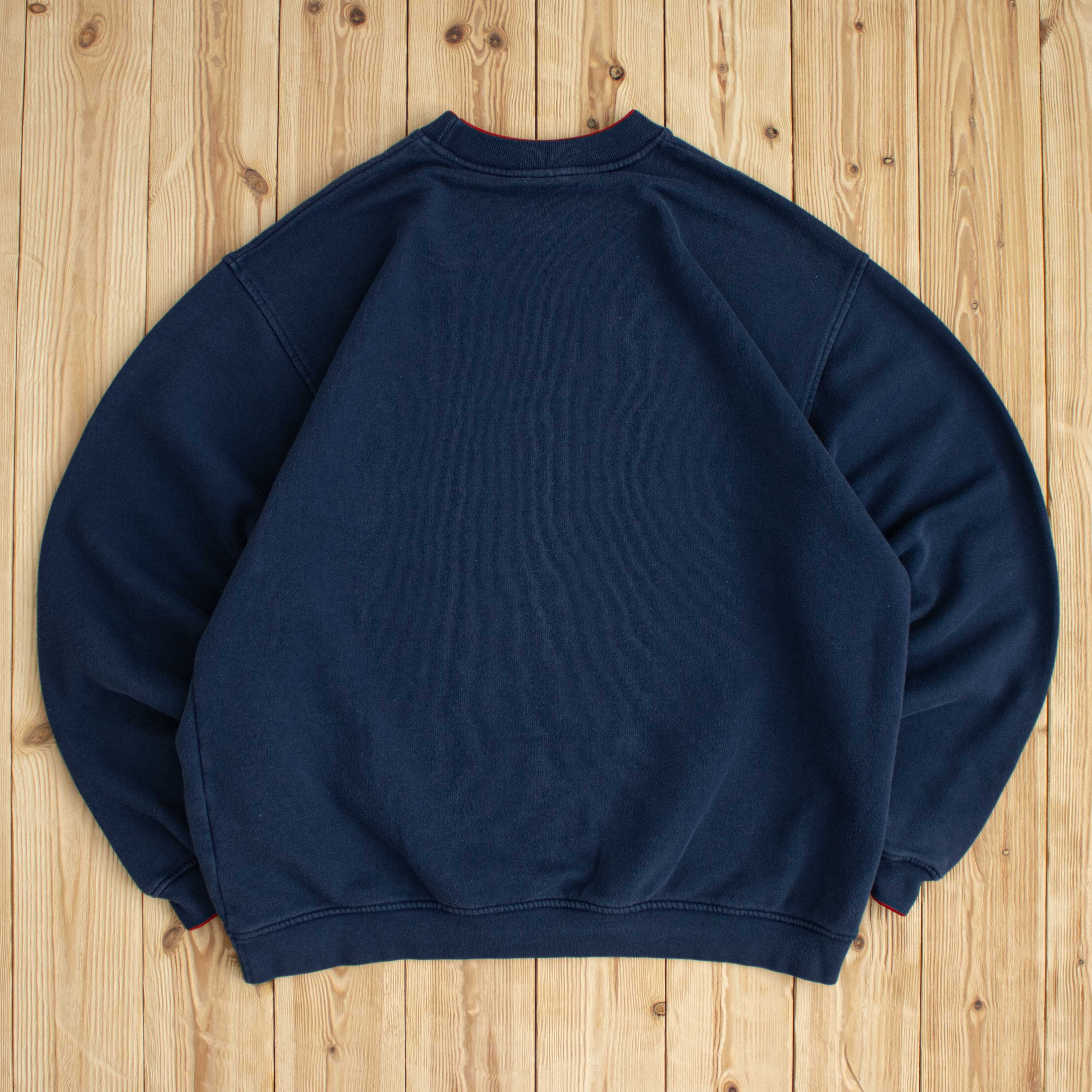 (L) Vintage Nike Athletic Embroidered Sweatshirt