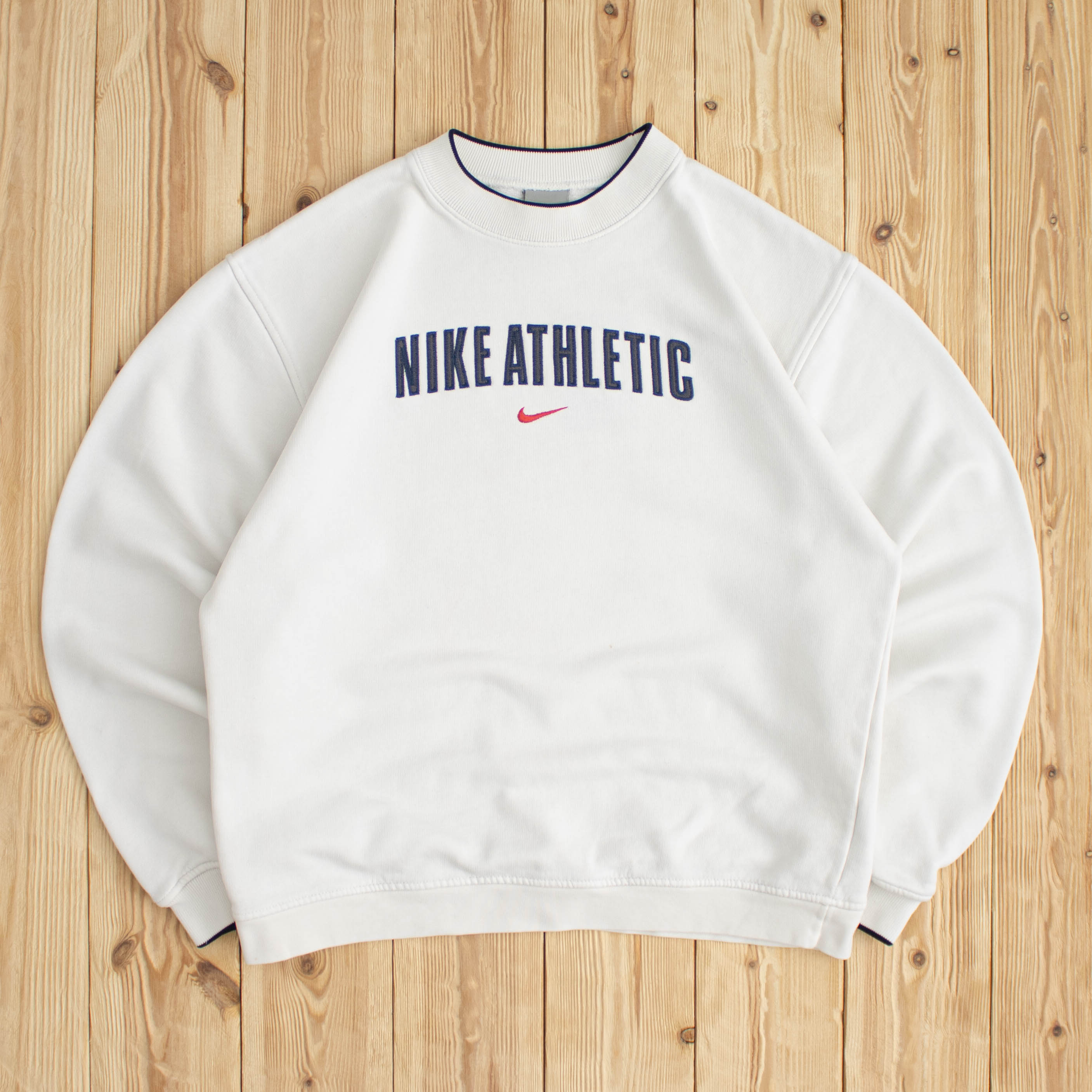(S) Vintage Nike Athletic Embroidered Sweatshirt