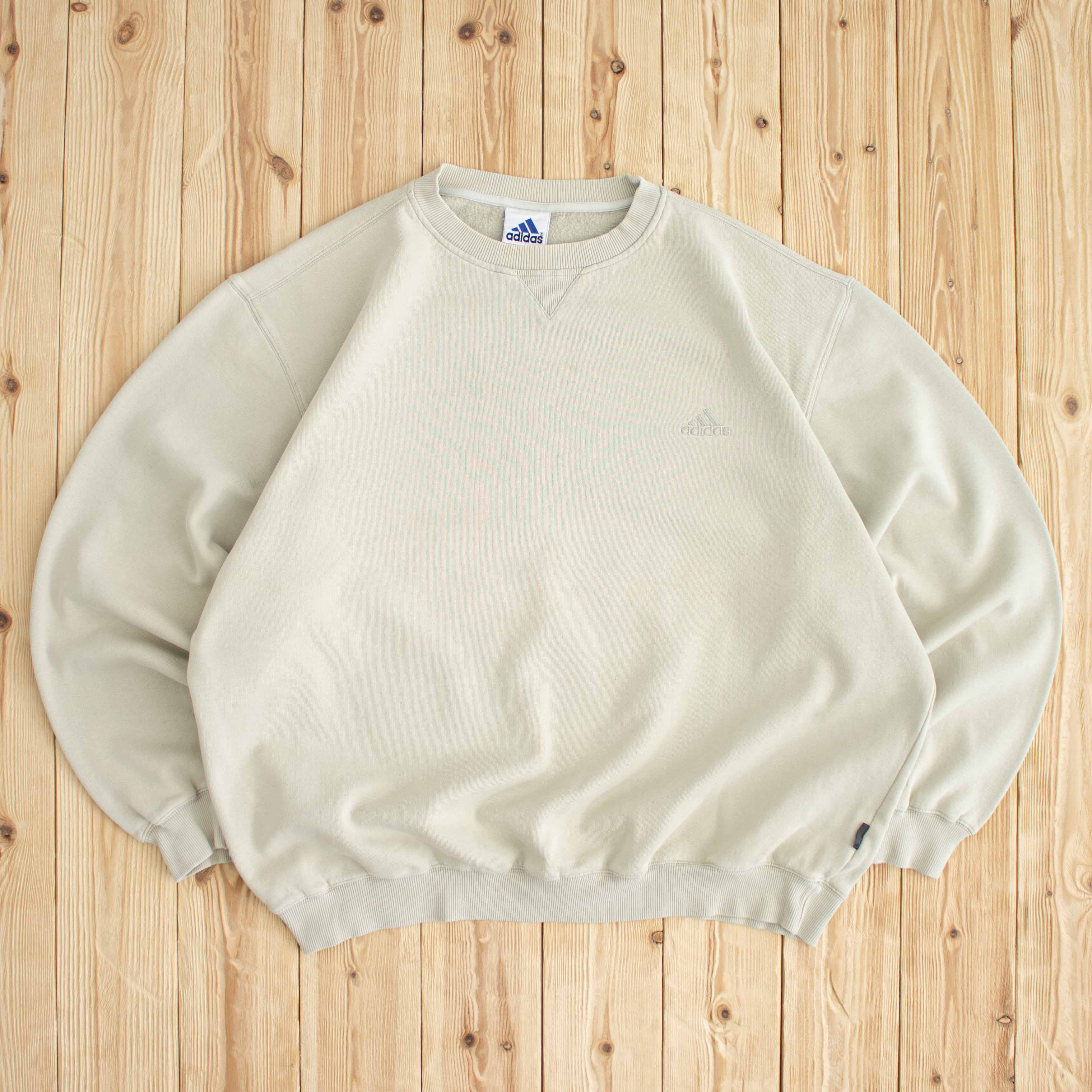 (XL) Vintage Adidas Essential Embroidered Sweatshirt