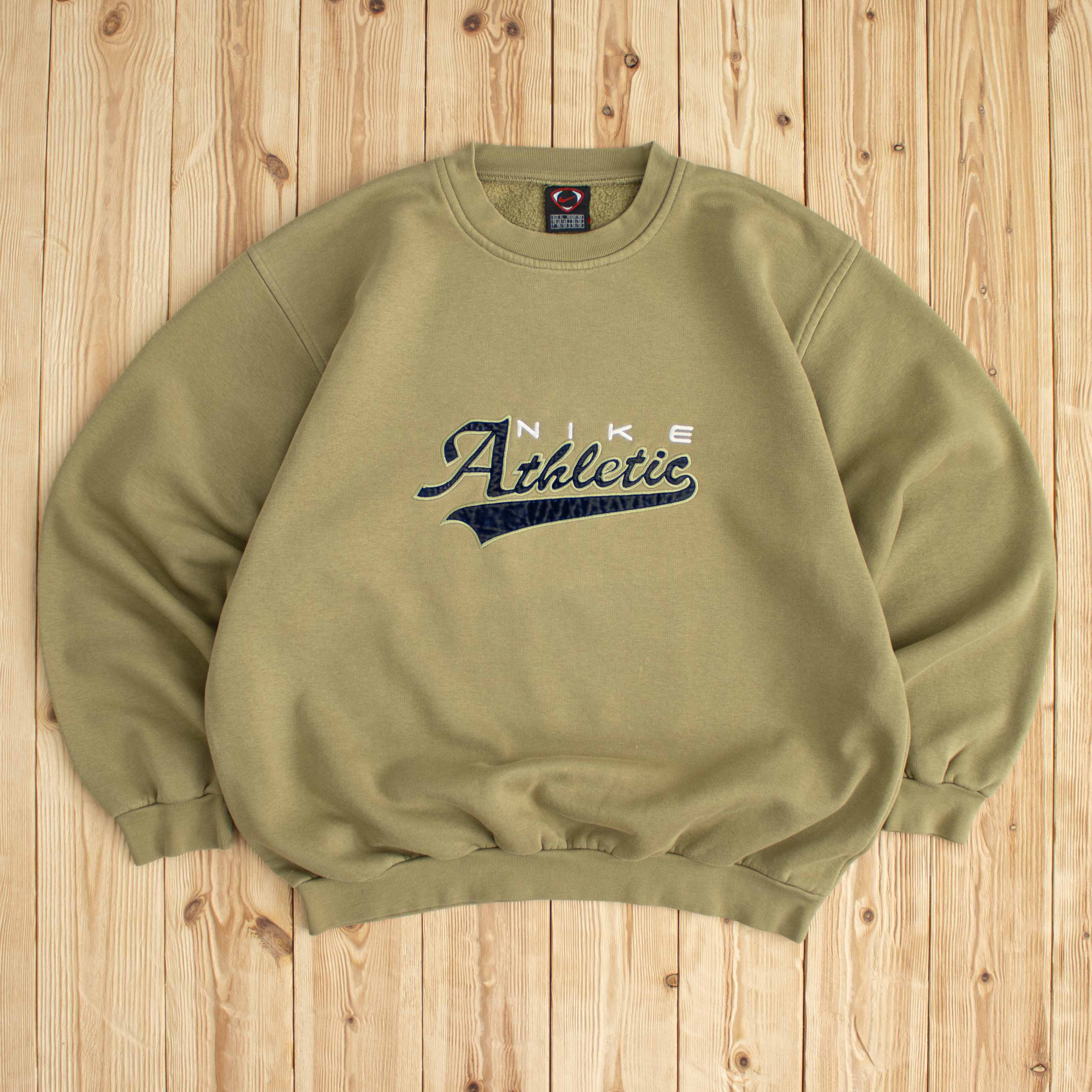 (L) Vintage Nike Athletic Embroidered Sweatshirt