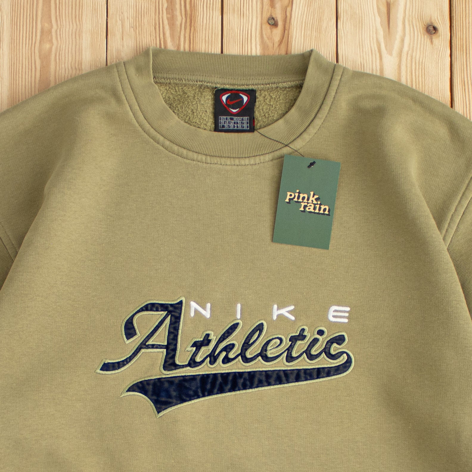 (L) Vintage Nike Athletic Embroidered Sweatshirt