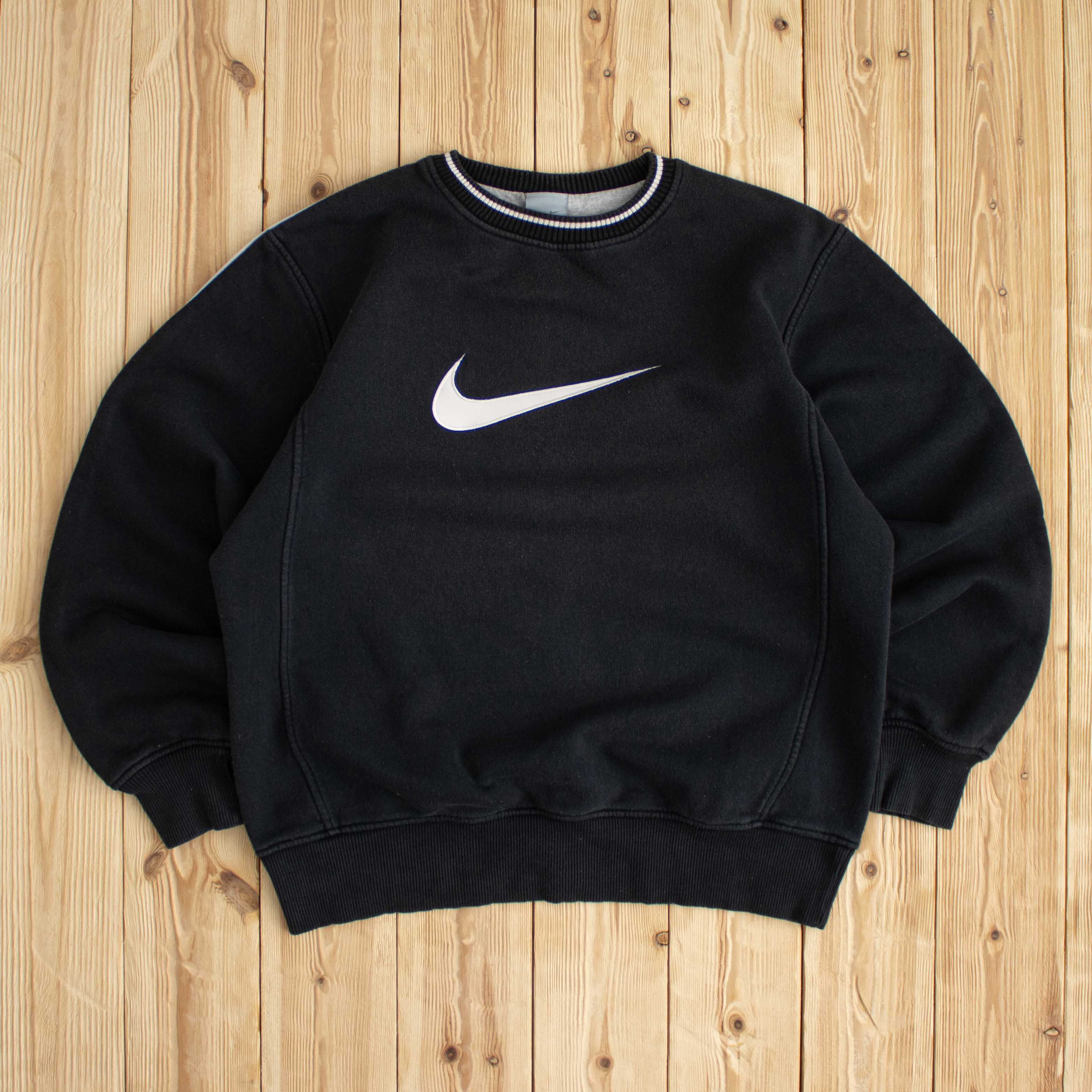 (S/M) Vintage Nike Embroidered Sweatshirt