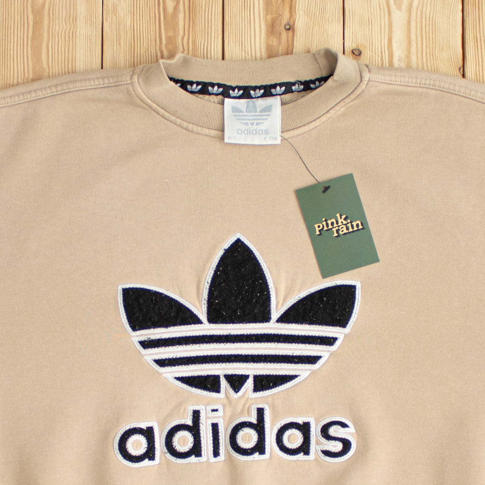 (L) Vintage Adidas Embroidered Sweatshirt
