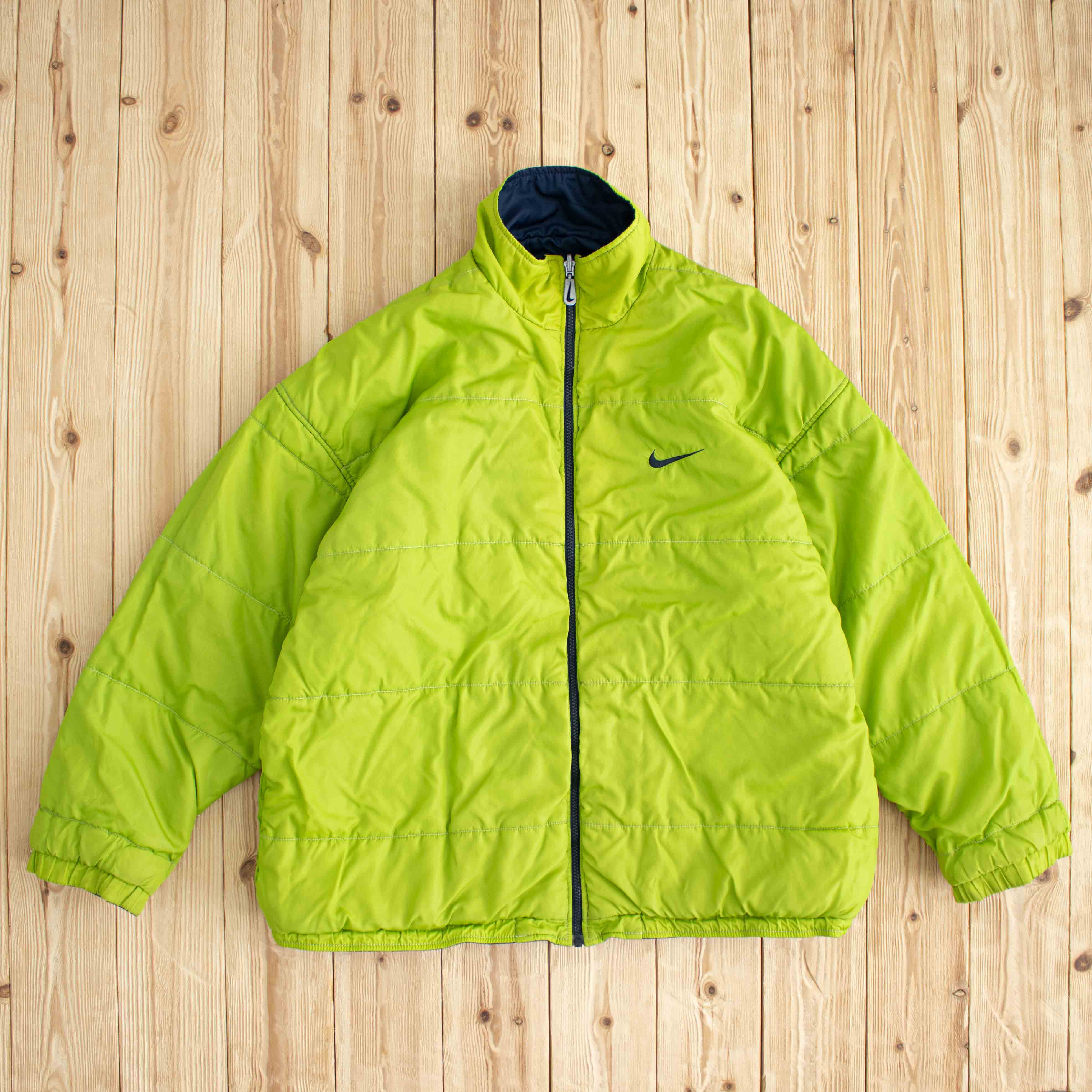 (L) Vintage Nike Swoosh Embroidered Puffer Jacket