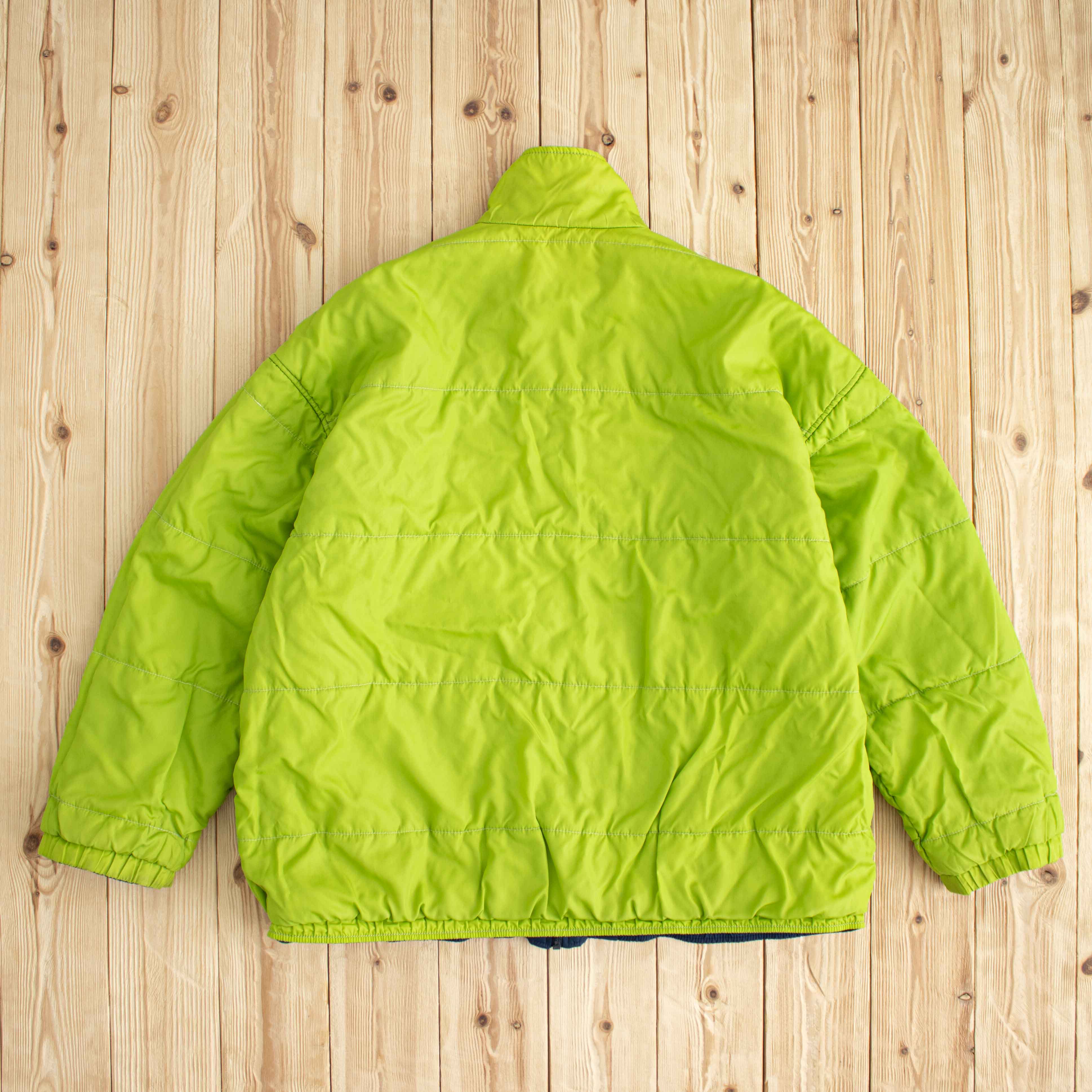 (L) Vintage Nike Swoosh Embroidered Puffer Jacket