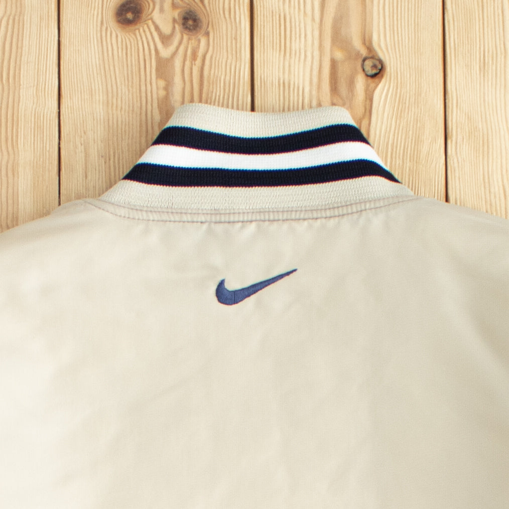 (L) Vintage Nike Essential Embroidered Puffer Jacket