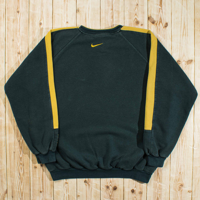 (L) Vintage Nike Essential Embroidered Sweatshirt