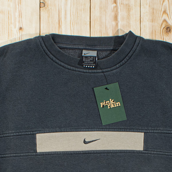 (L) Vintage Nike Essential Embroidered Sweatshirt