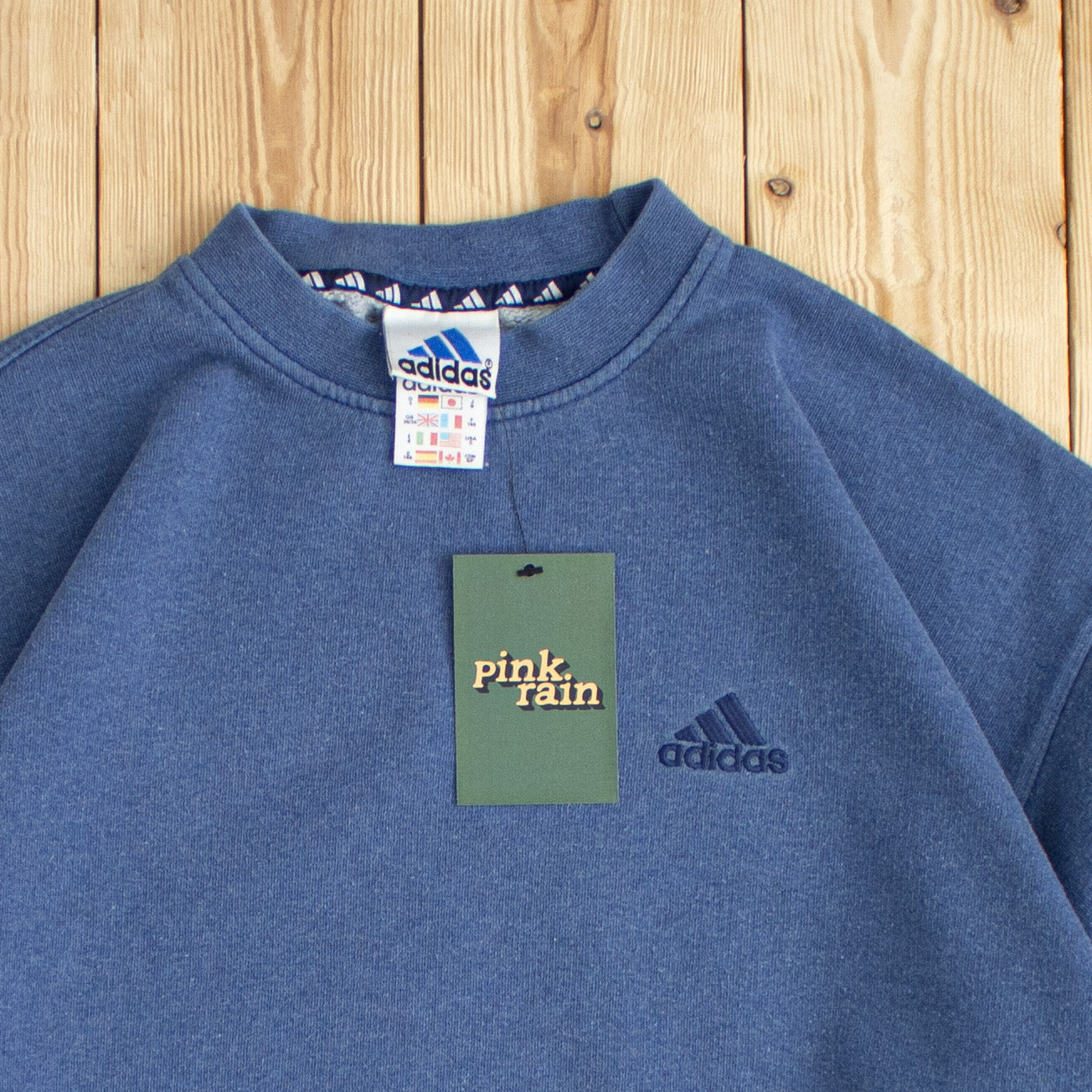 (S) Vintage Adidas Essential Embroidered Sweatshirt