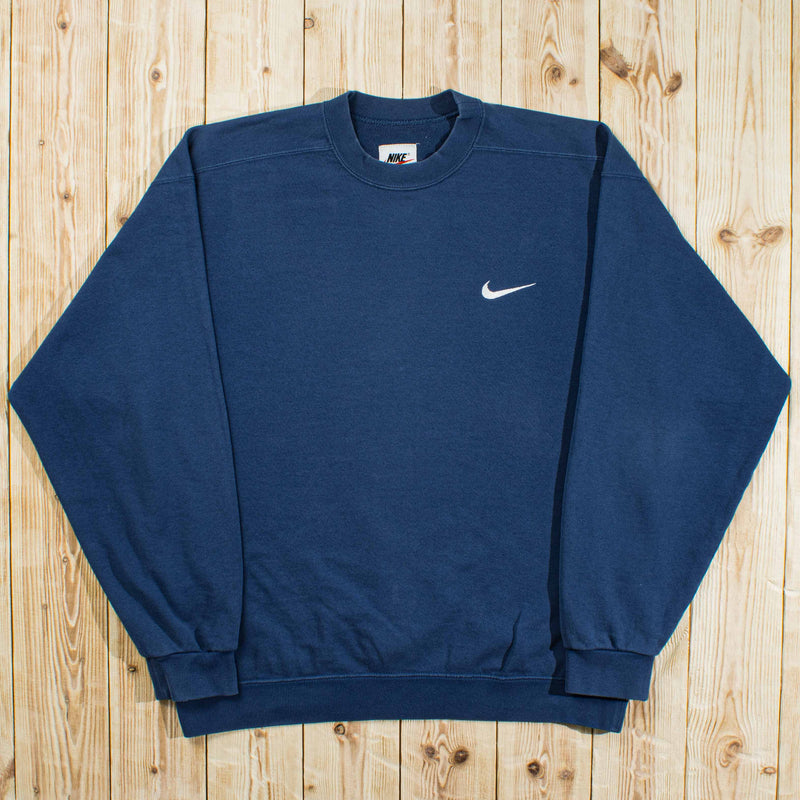 (L) Vintage Nike Essential Embroidered Sweatshirt