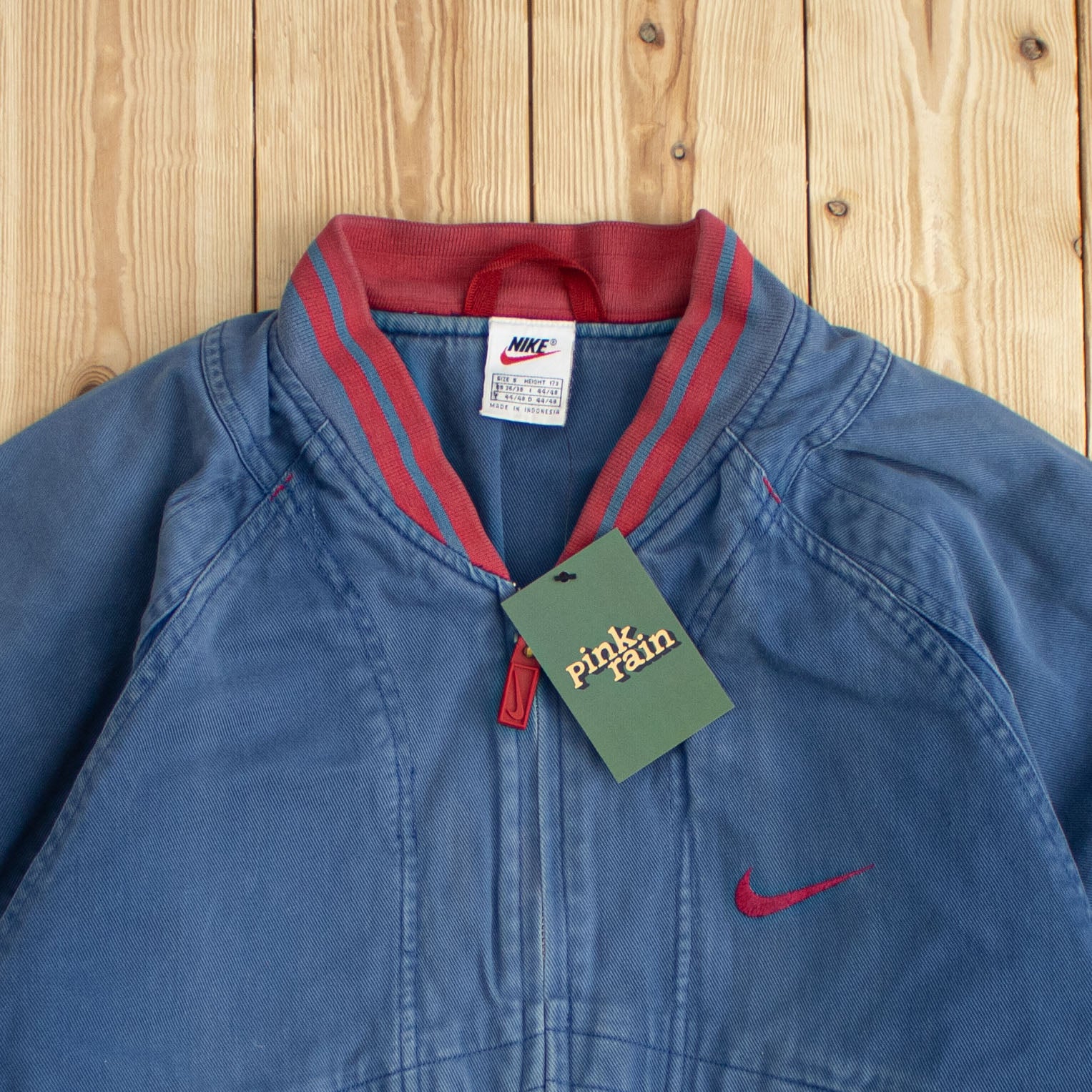 (S) Vintage Nike Embroidered Jacket