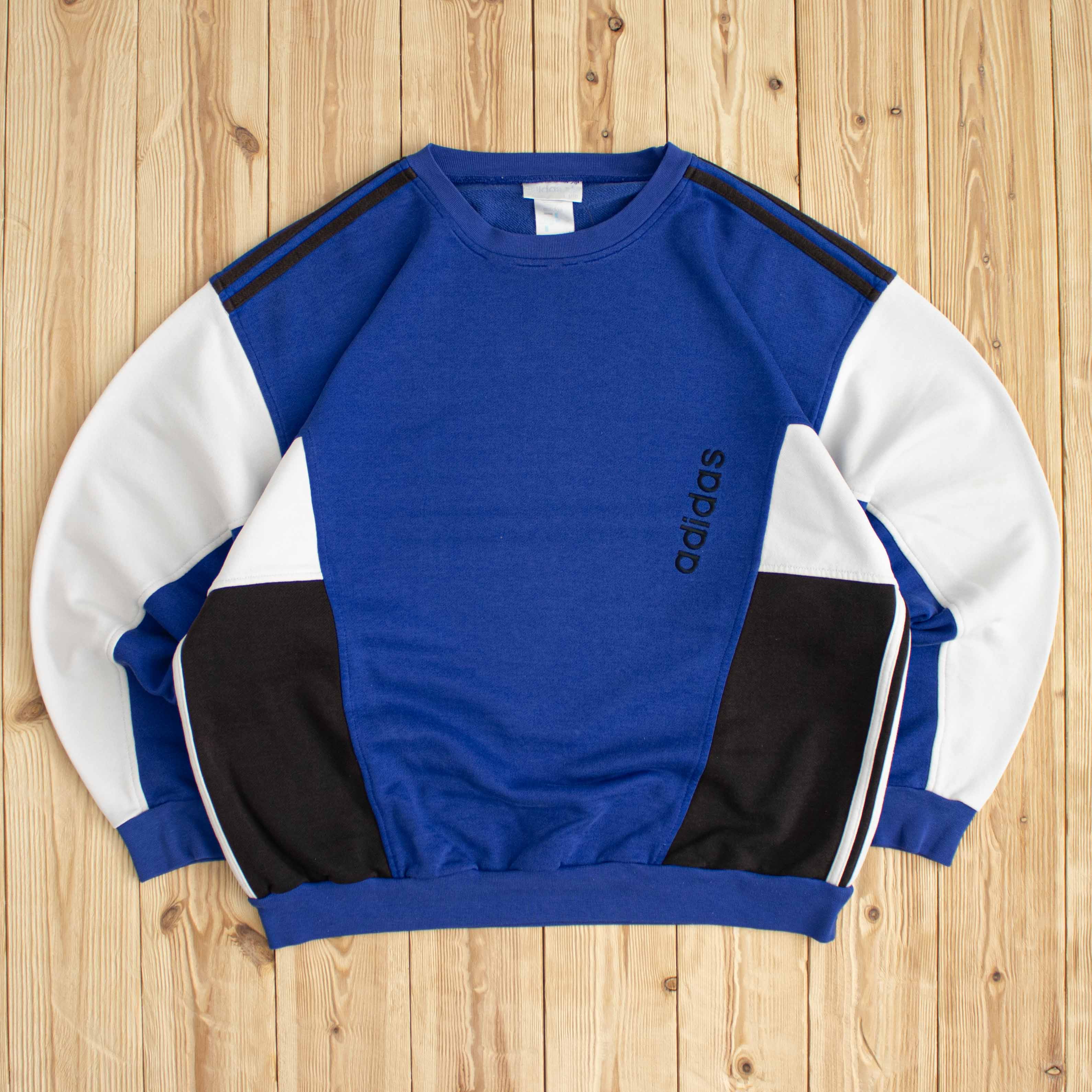 (L) Vintage Adidas Embroidered Sweatshirt