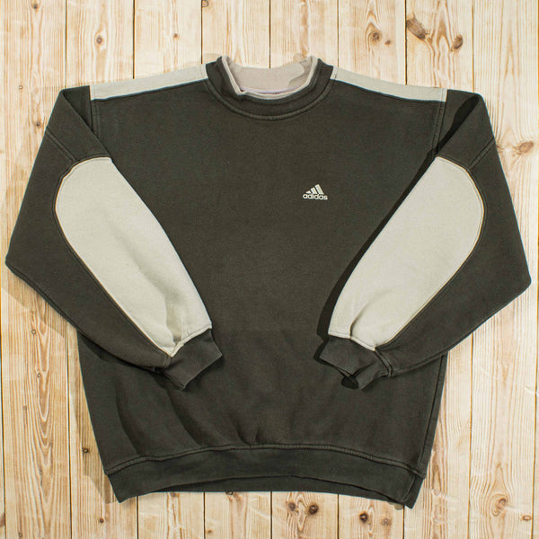 (L) Vintage Adidas Essential Printed Sweatshirt