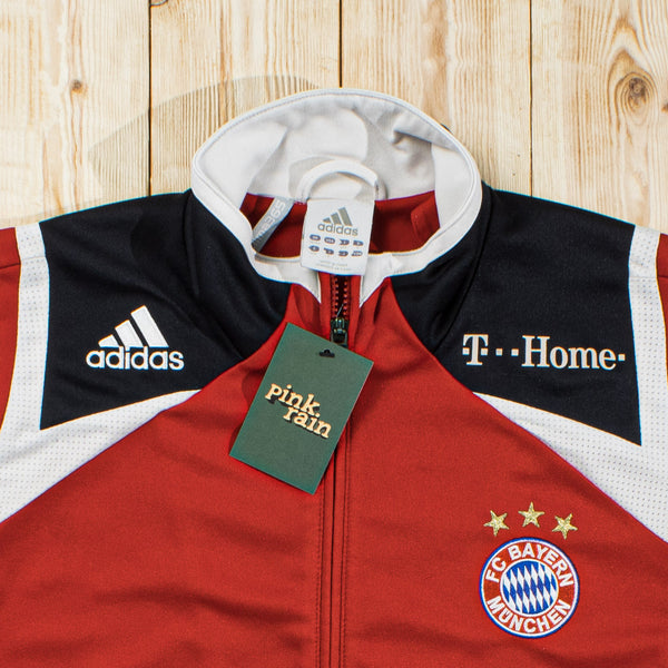 (M) Vintage Adidas FC Bayern Munchen Embroidered Full-Zip Sweatshirt