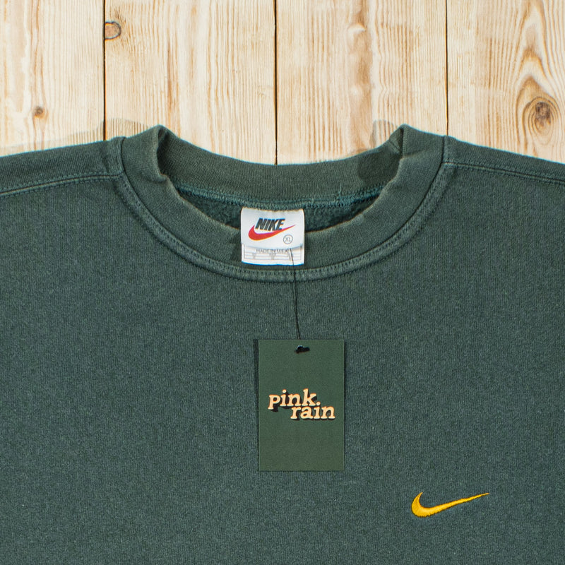 (L/XL) Vintage Nike Essential Embroidered Sweatshirt