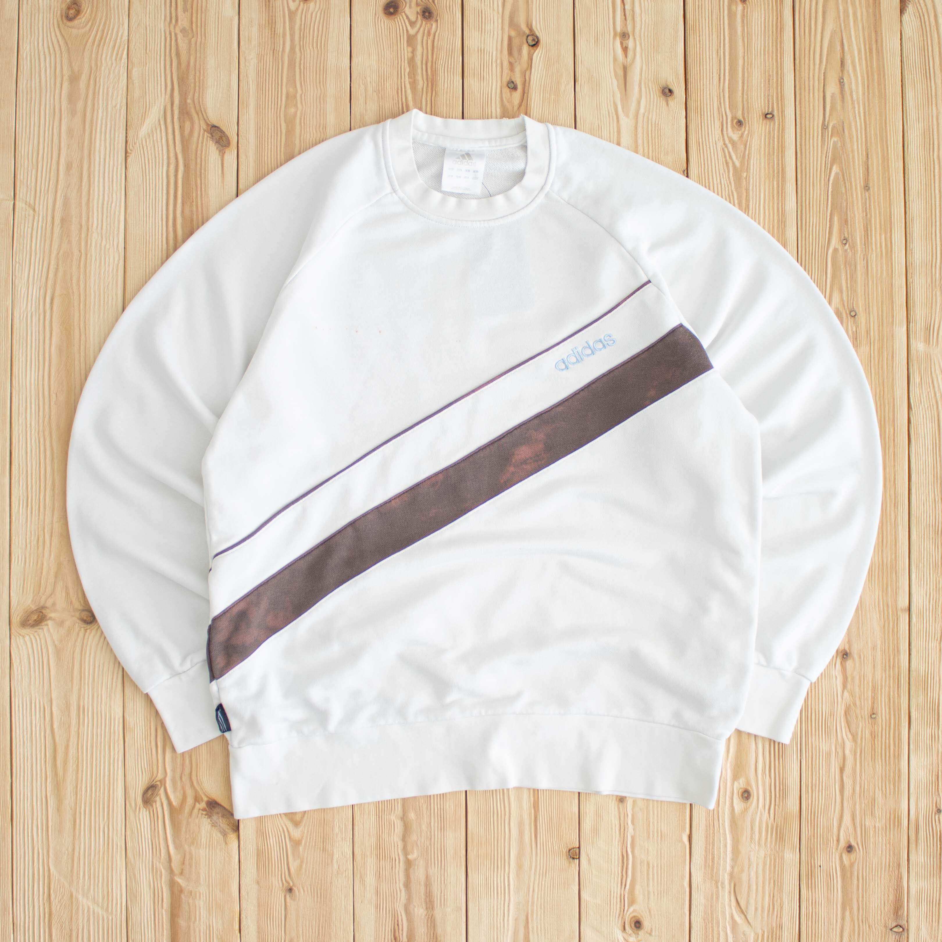 (M) Vintage Adidas Embroidered Sweatshirt